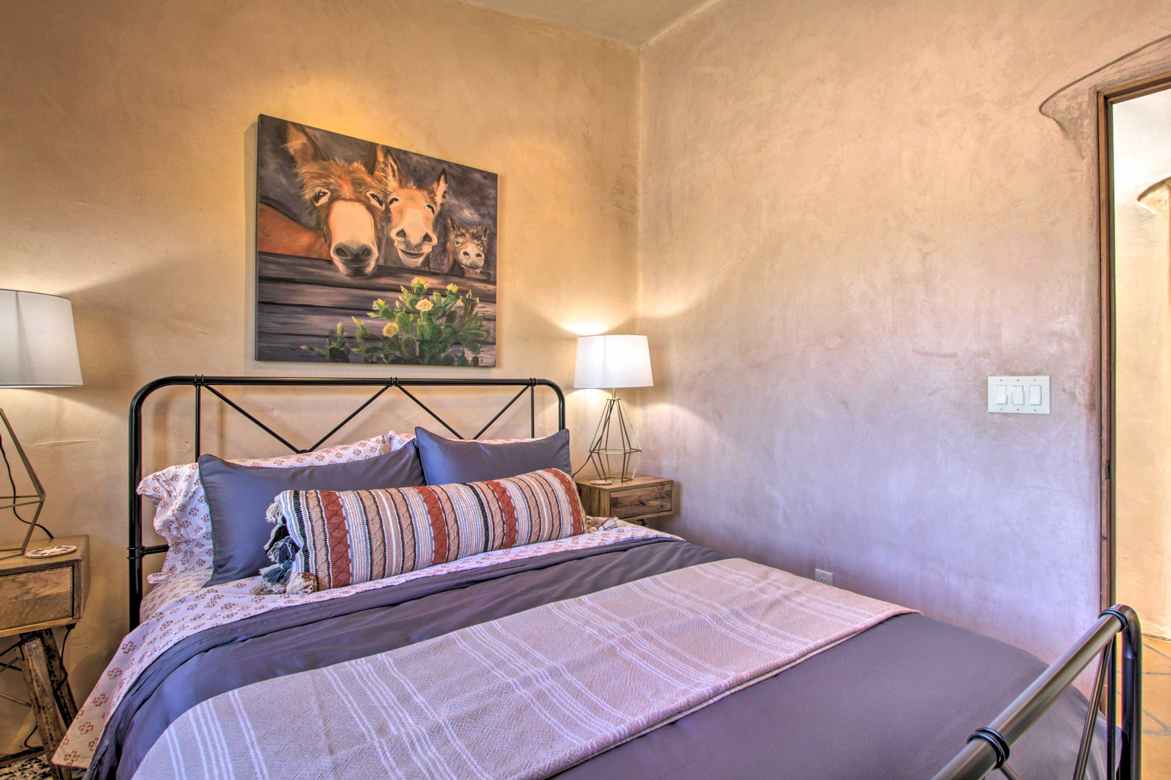 Bedroom 2 | Queen Bed