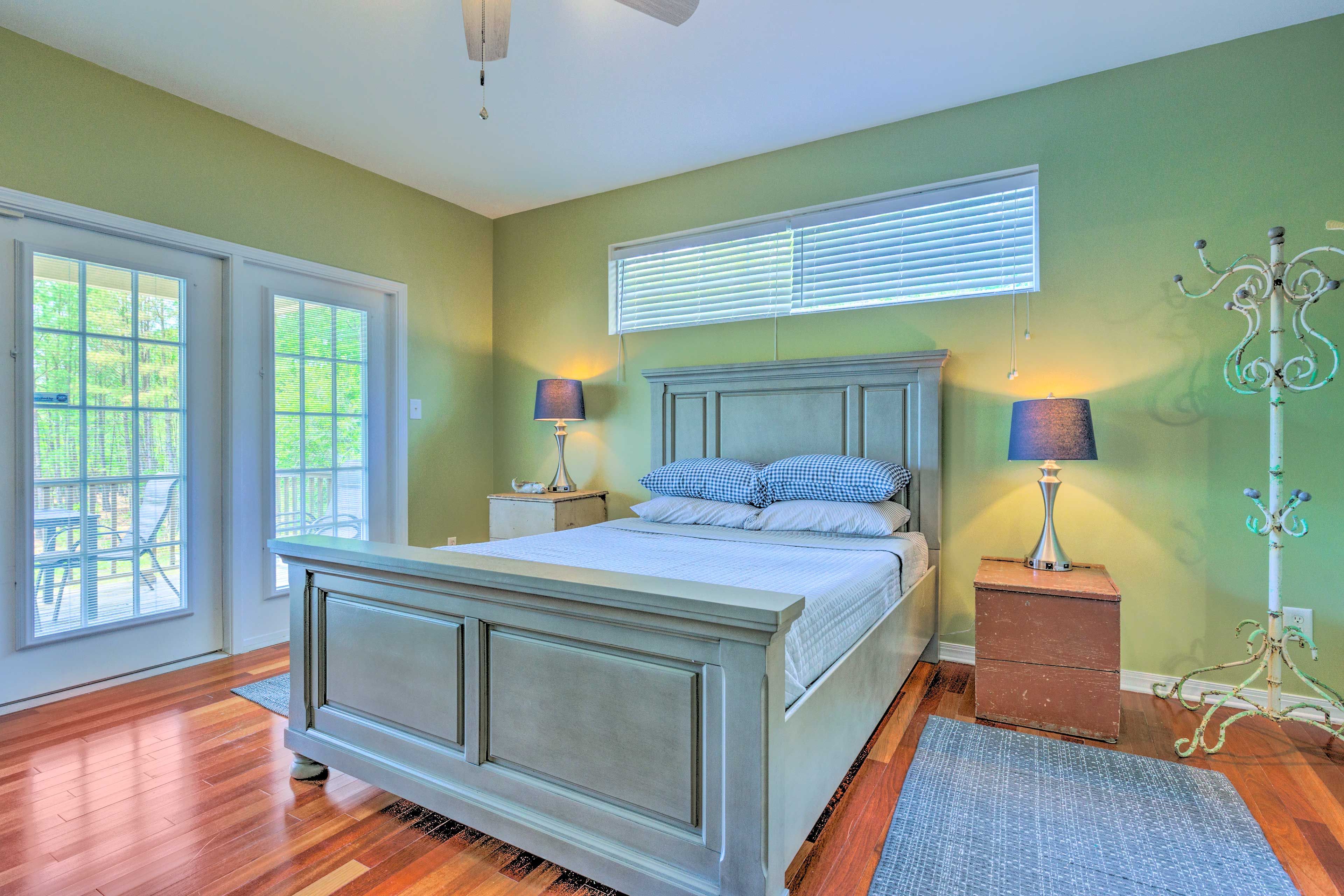 Bedroom 1 | Linens Provided