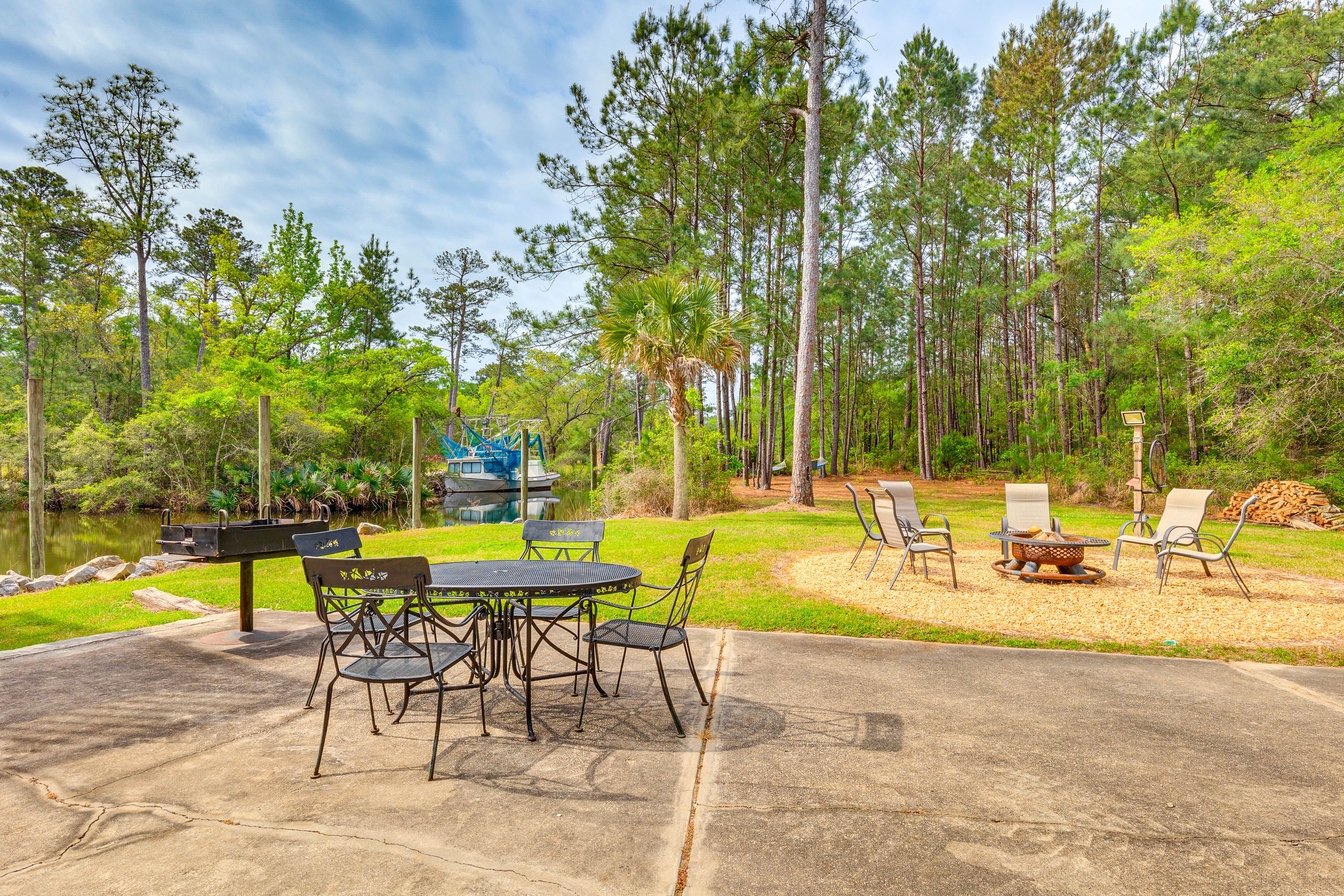 Patio | Fire Pit