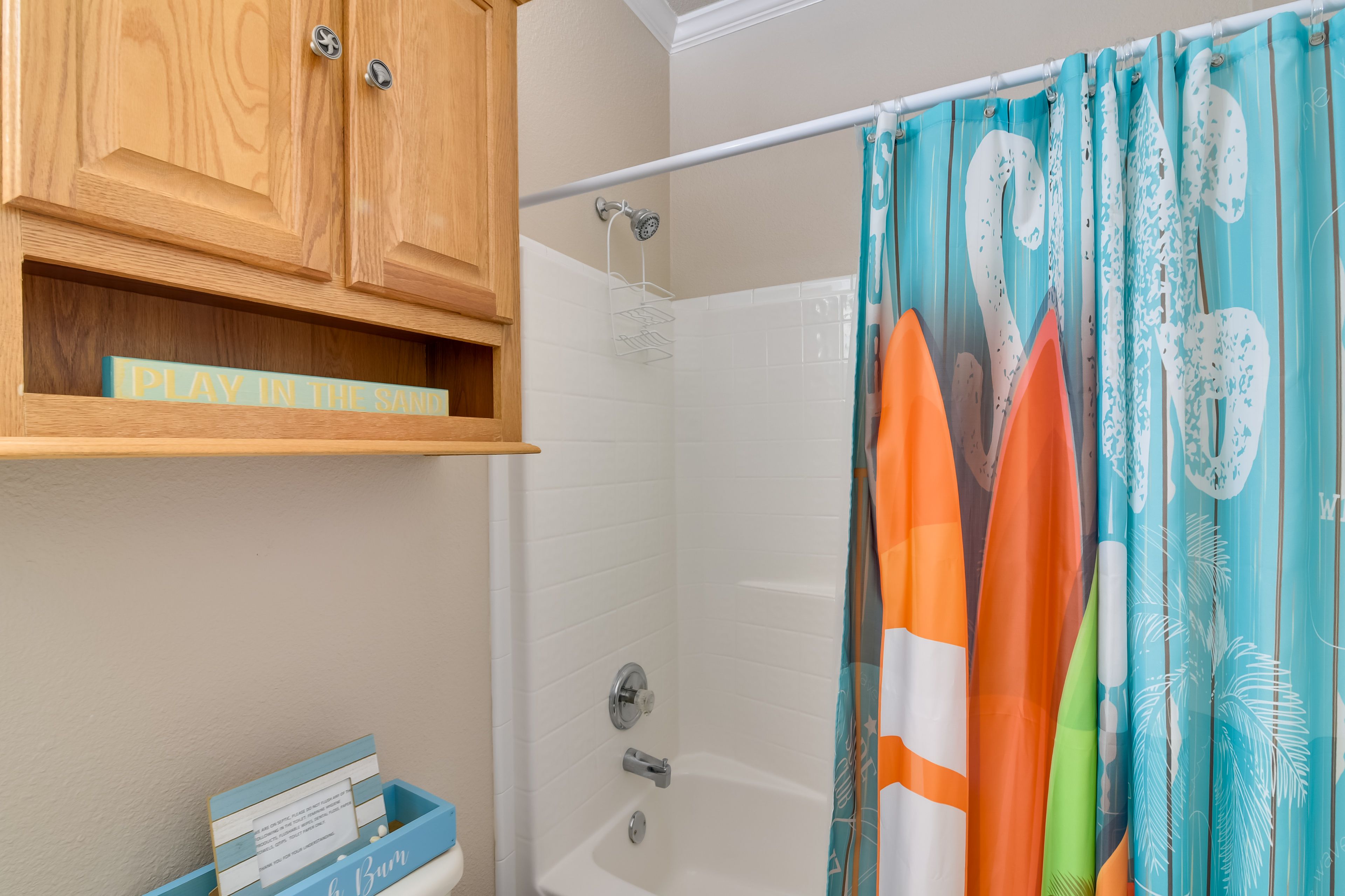 Full Bath | Complimentary Toiletries