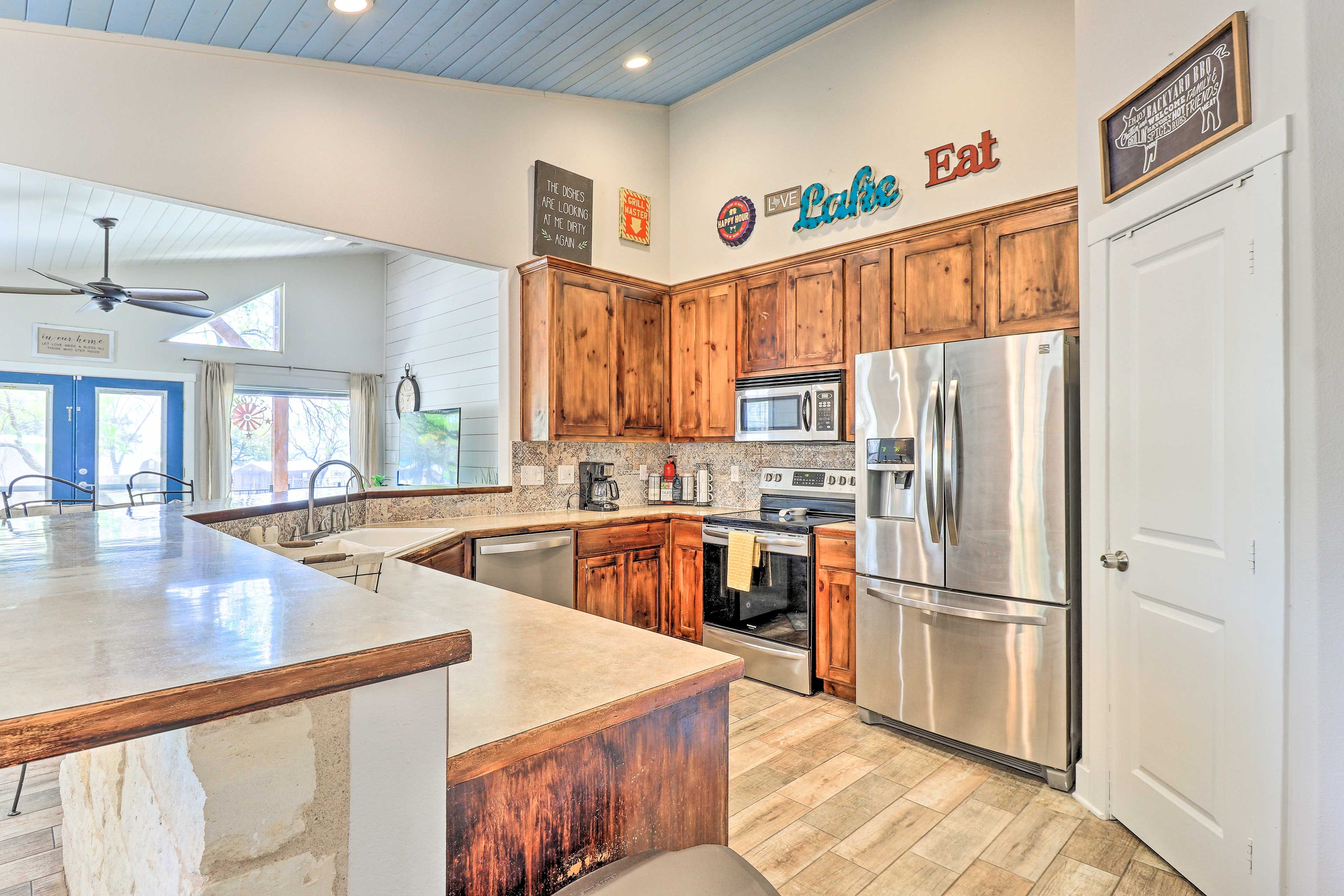 Kitchen | Fully Equipped | Cooking Basics