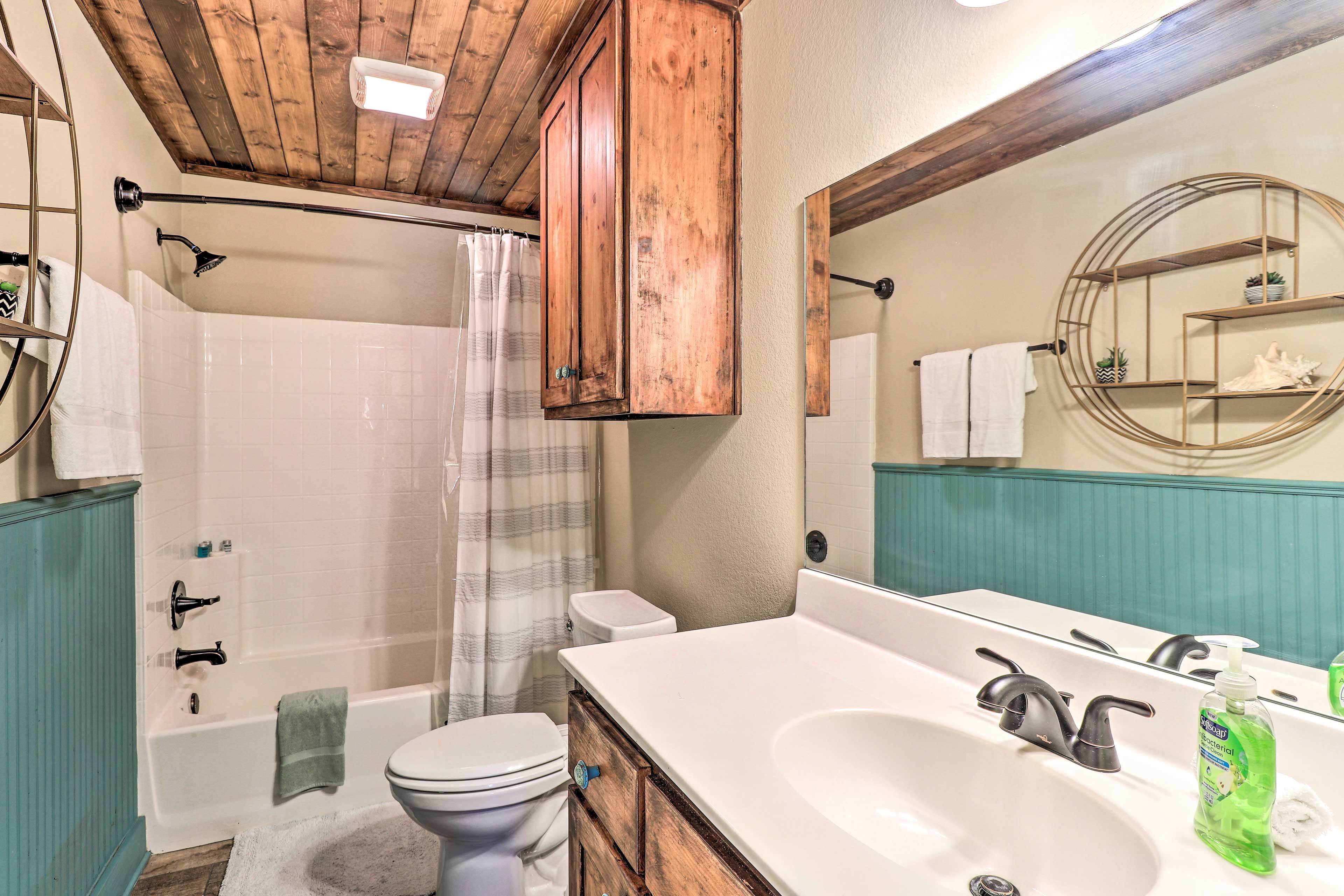 Full Bathroom