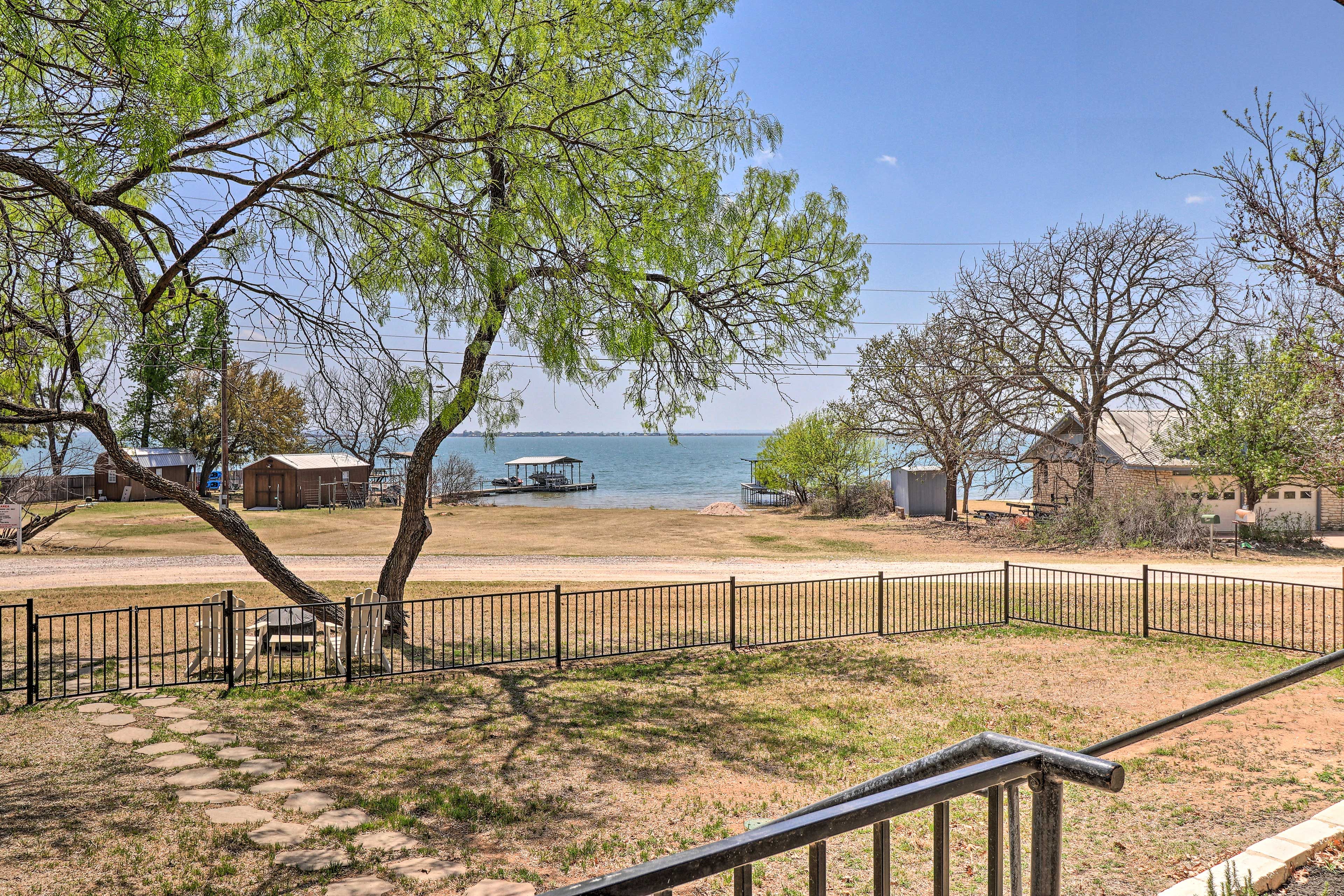 Lake View | Boat Ramp Access | Fenced Yard