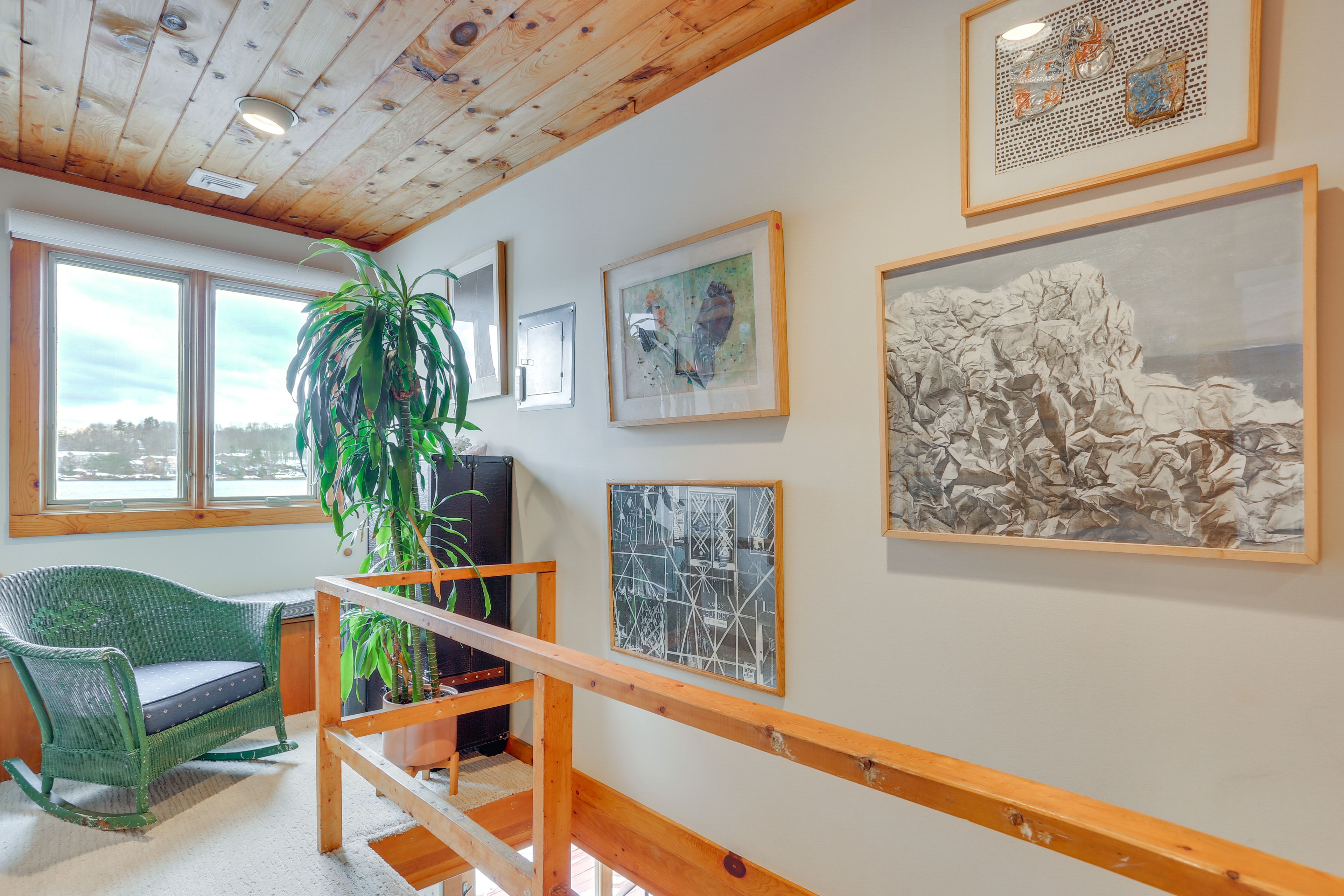 2nd Floor Access