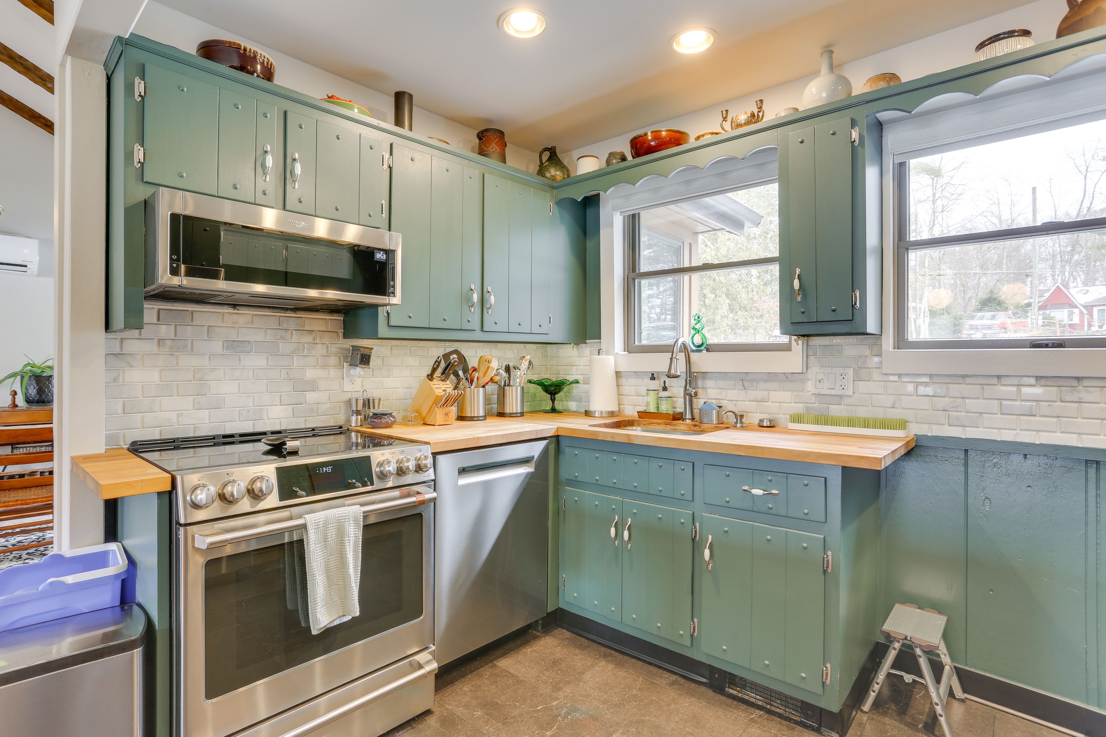Kitchen | Cooking Basics | Complimentary Spices | 1st Floor