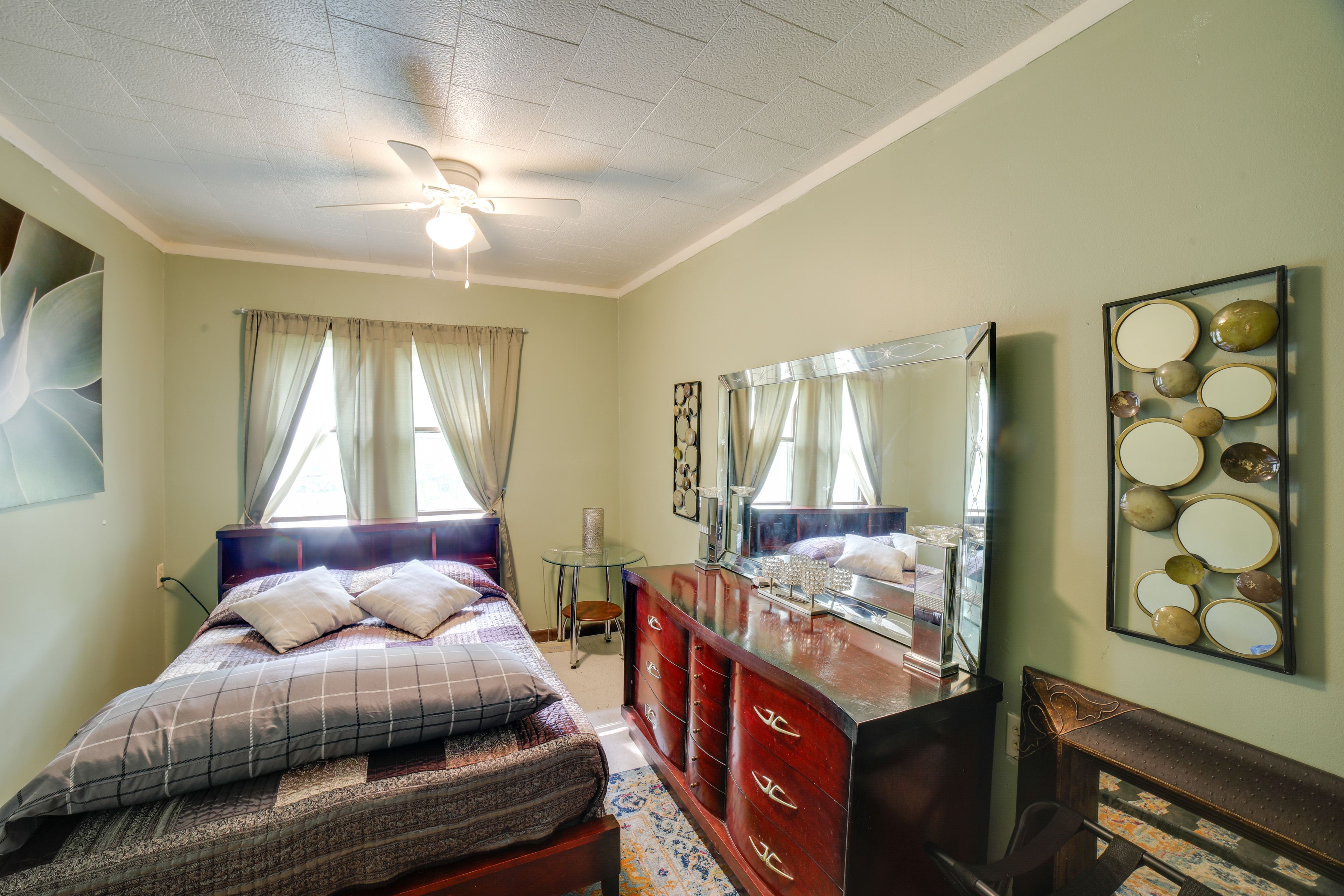 Bedroom 1 | Full Bed