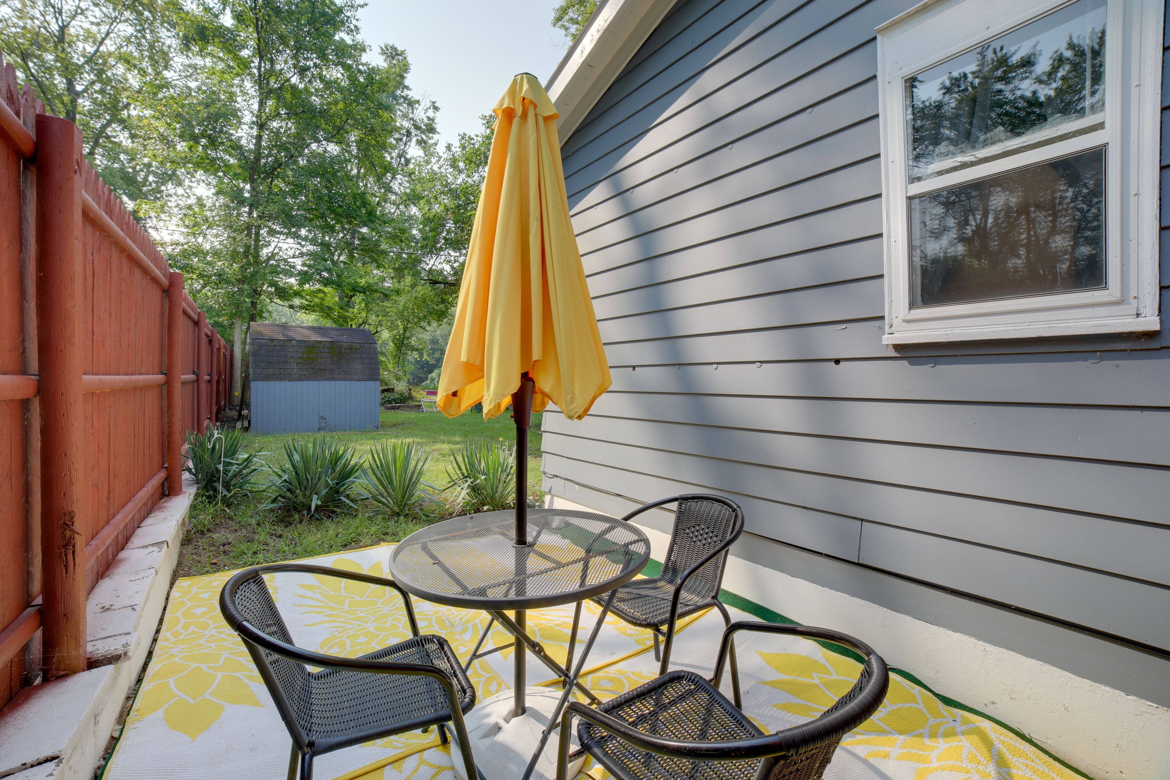 Outdoor Dining Area