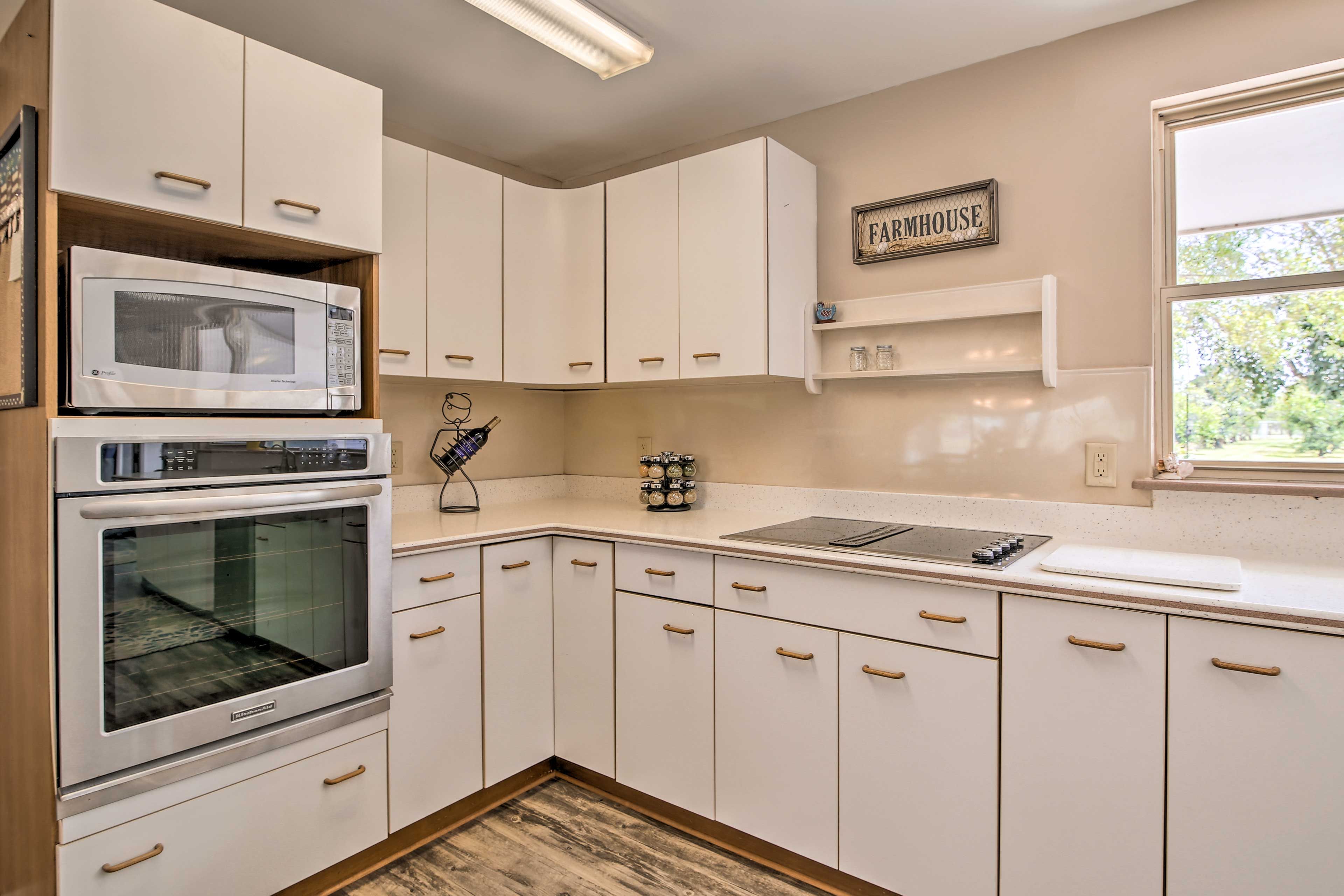 Kitchen | Coffee Maker | Blender | Toaster | Crockpot