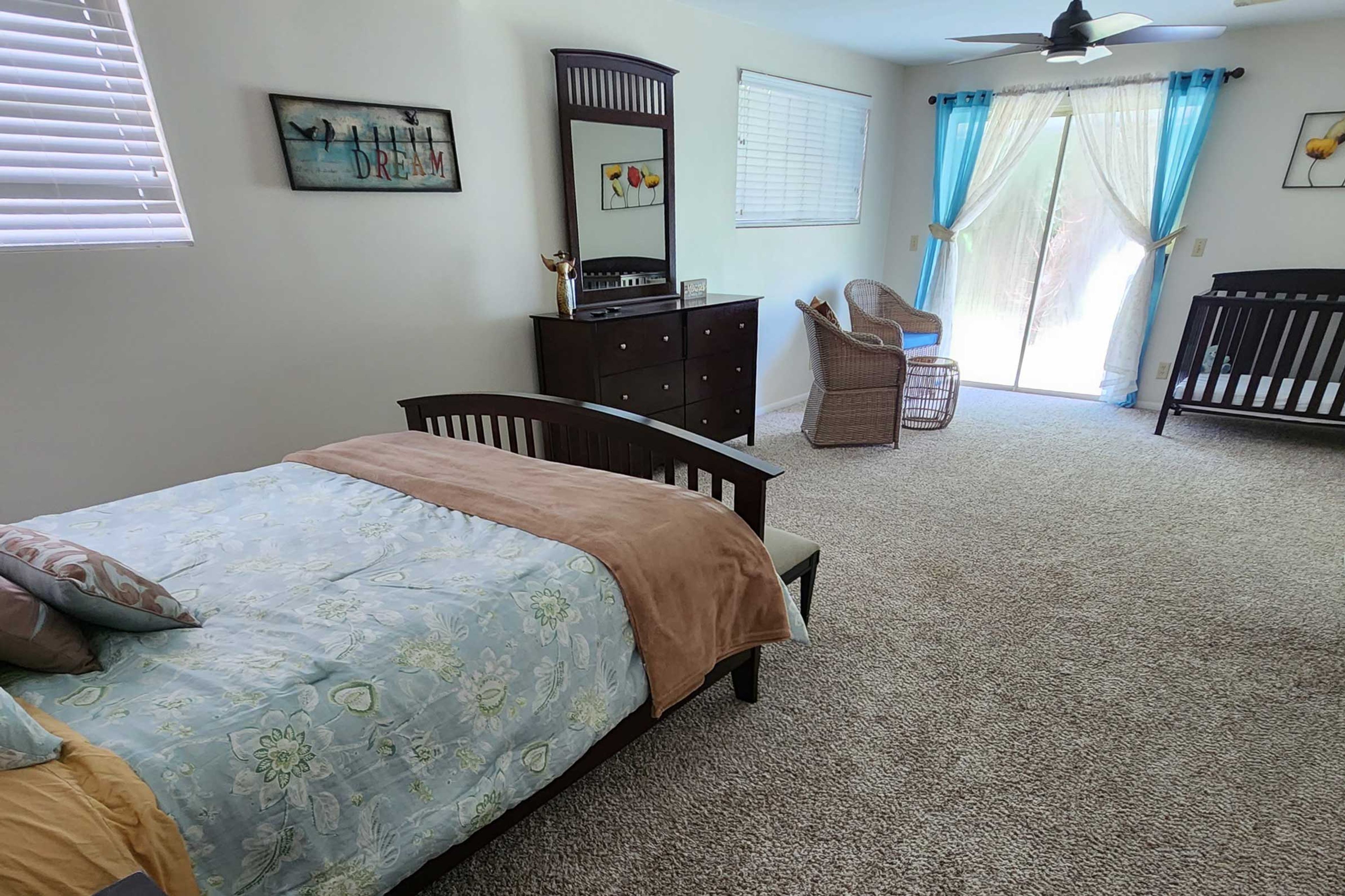 Bedroom 1 | Queen Bed | Crib | En-Suite Bathroom