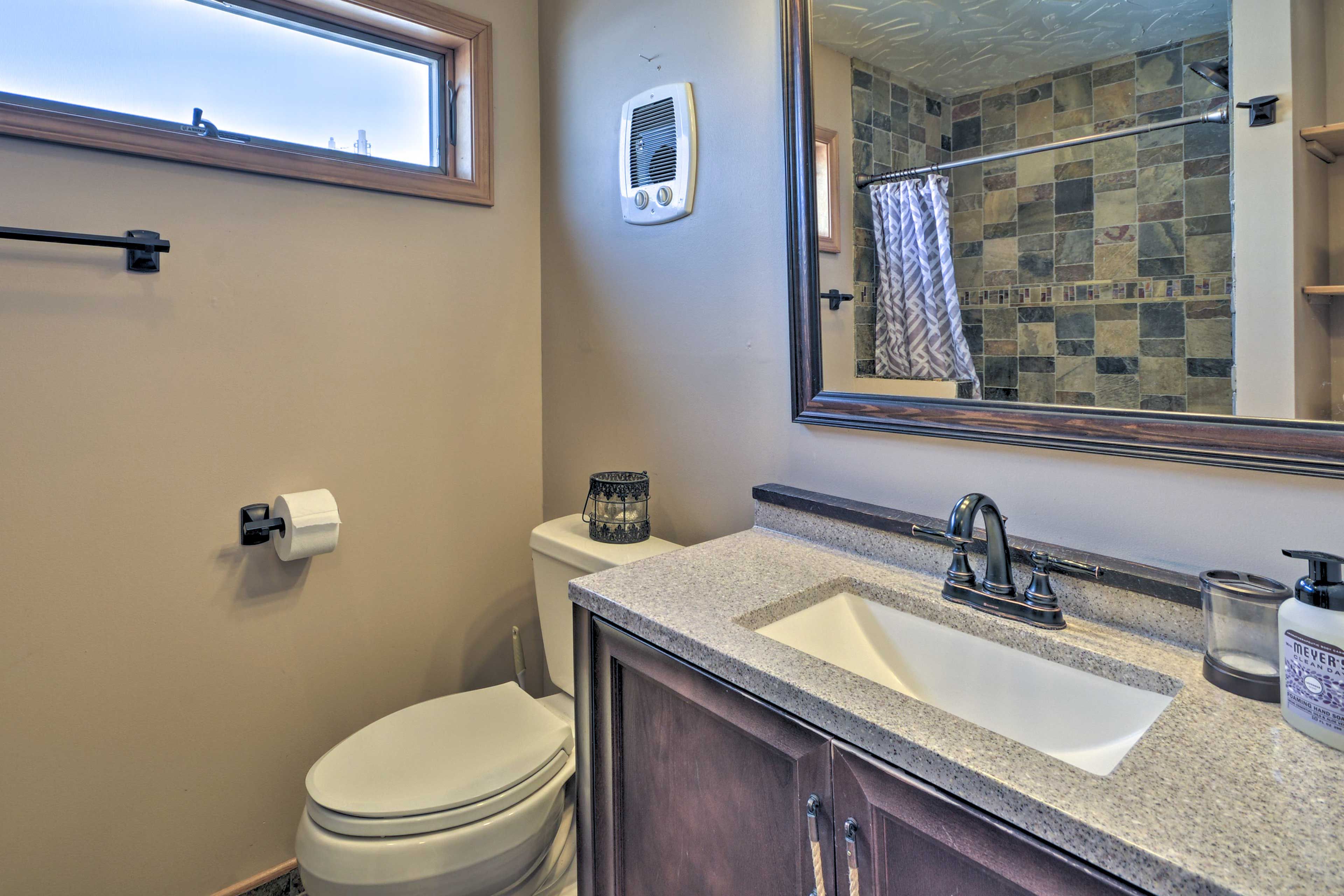 En-Suite Bathroom
