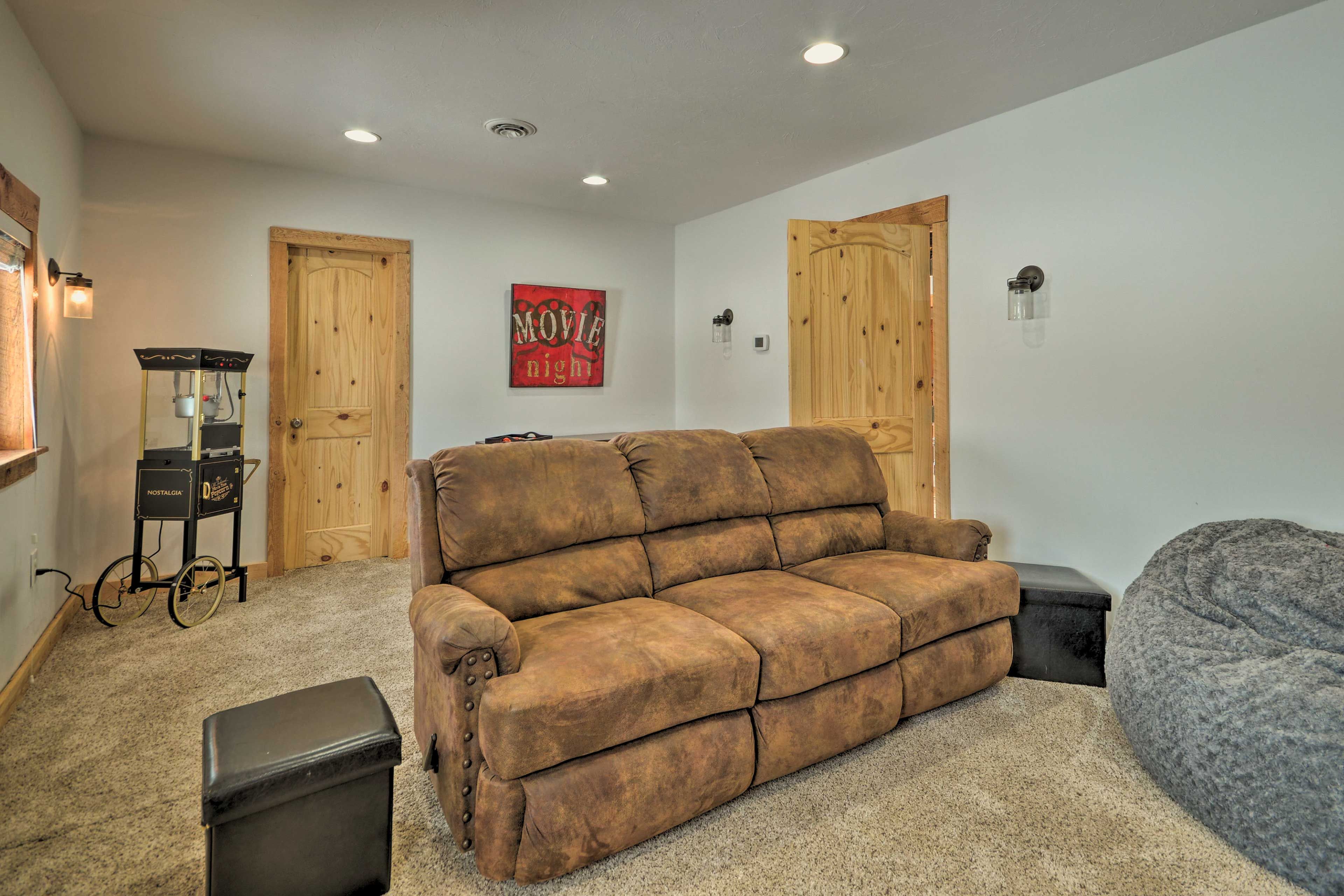 Movie Room | Popcorn Machine