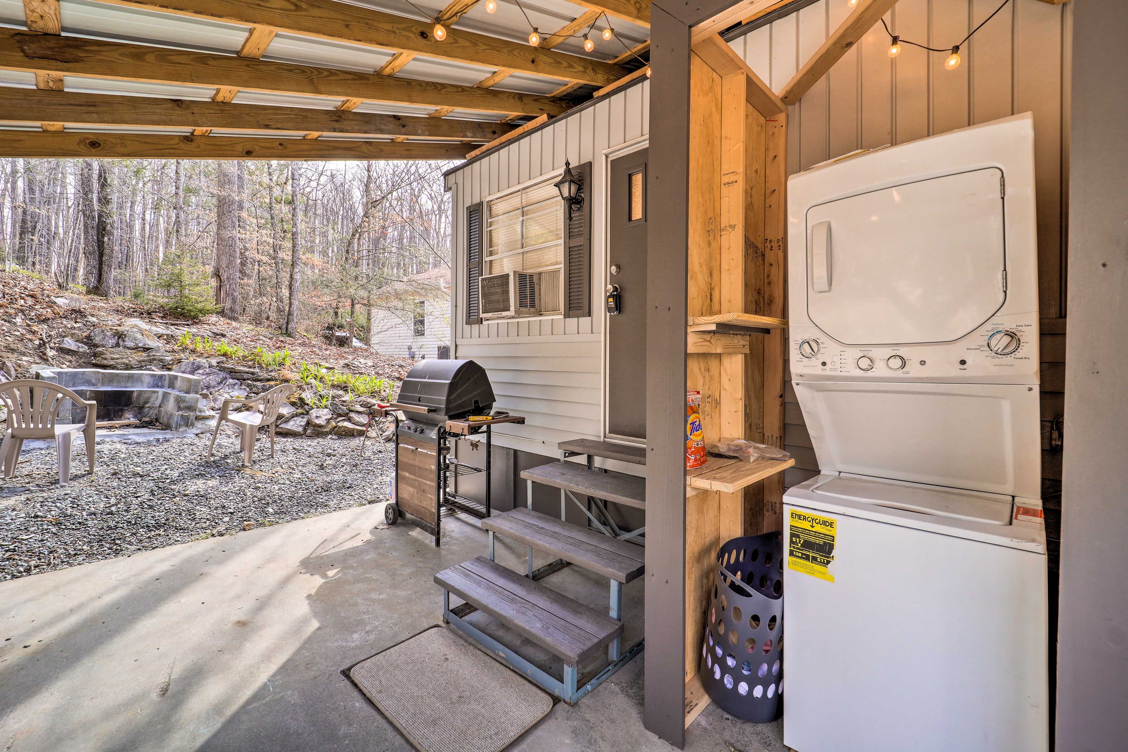 Patio | Washer & Dryer