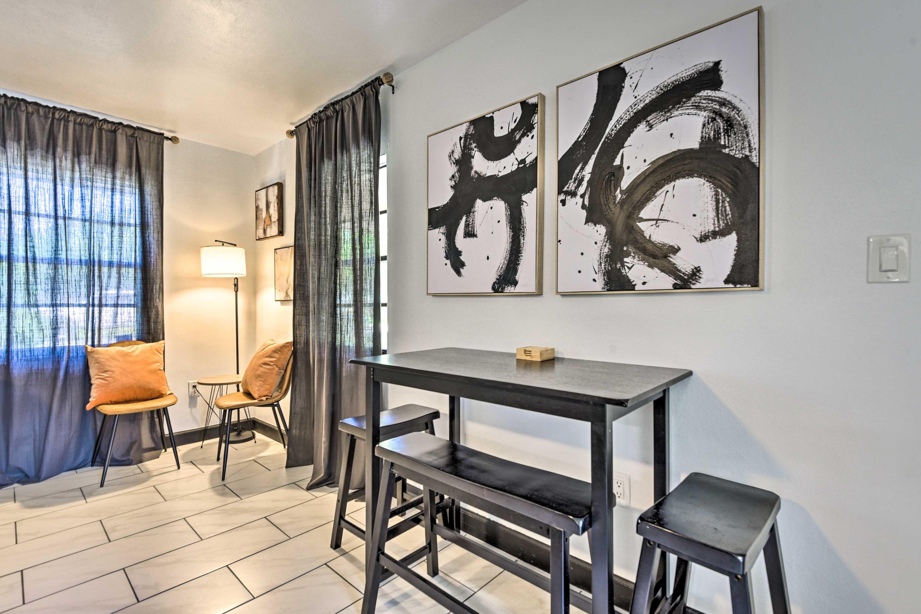 Dining Area | Dishware & Flatware