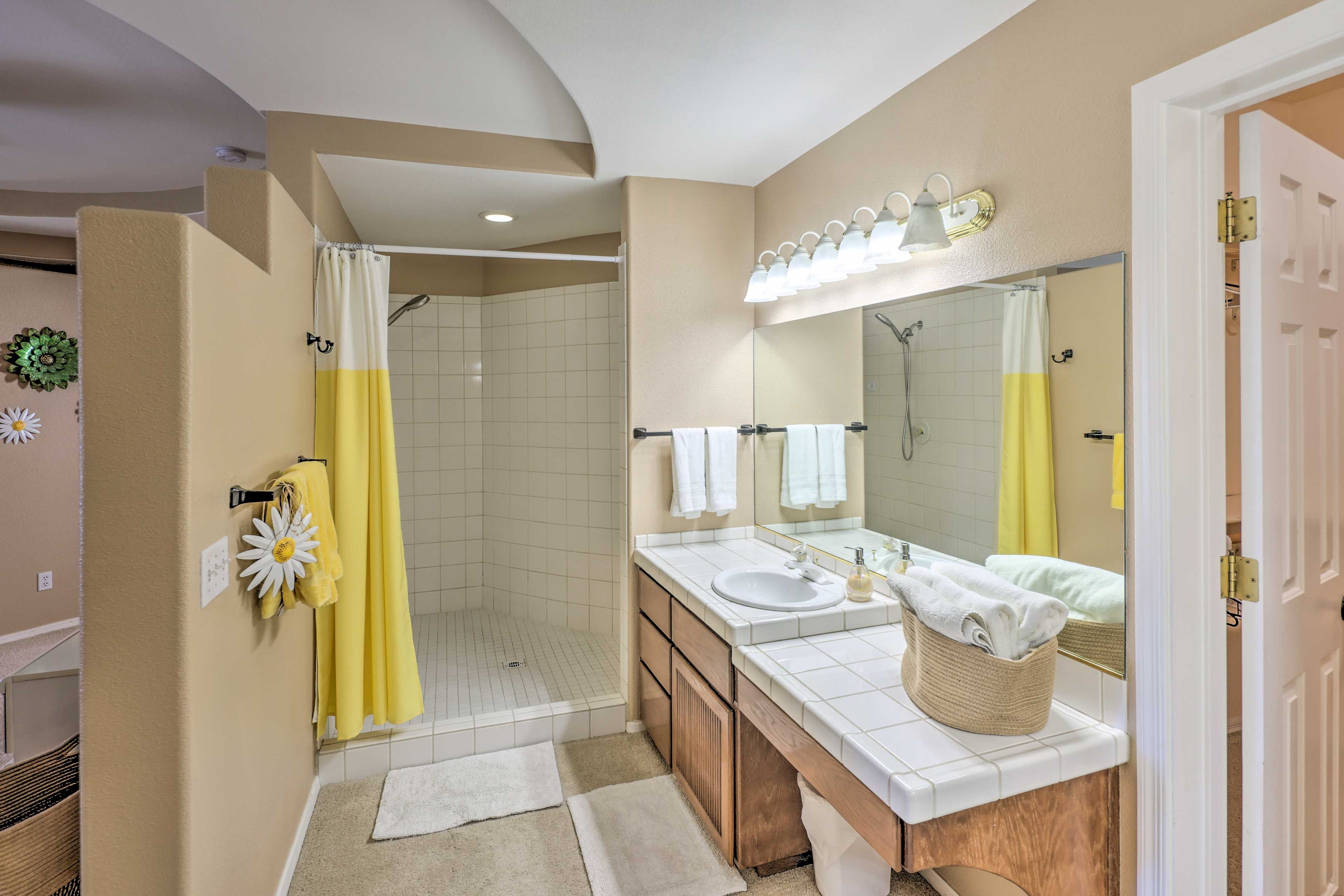 En-Suite Bathroom | Towels & Linens Provided