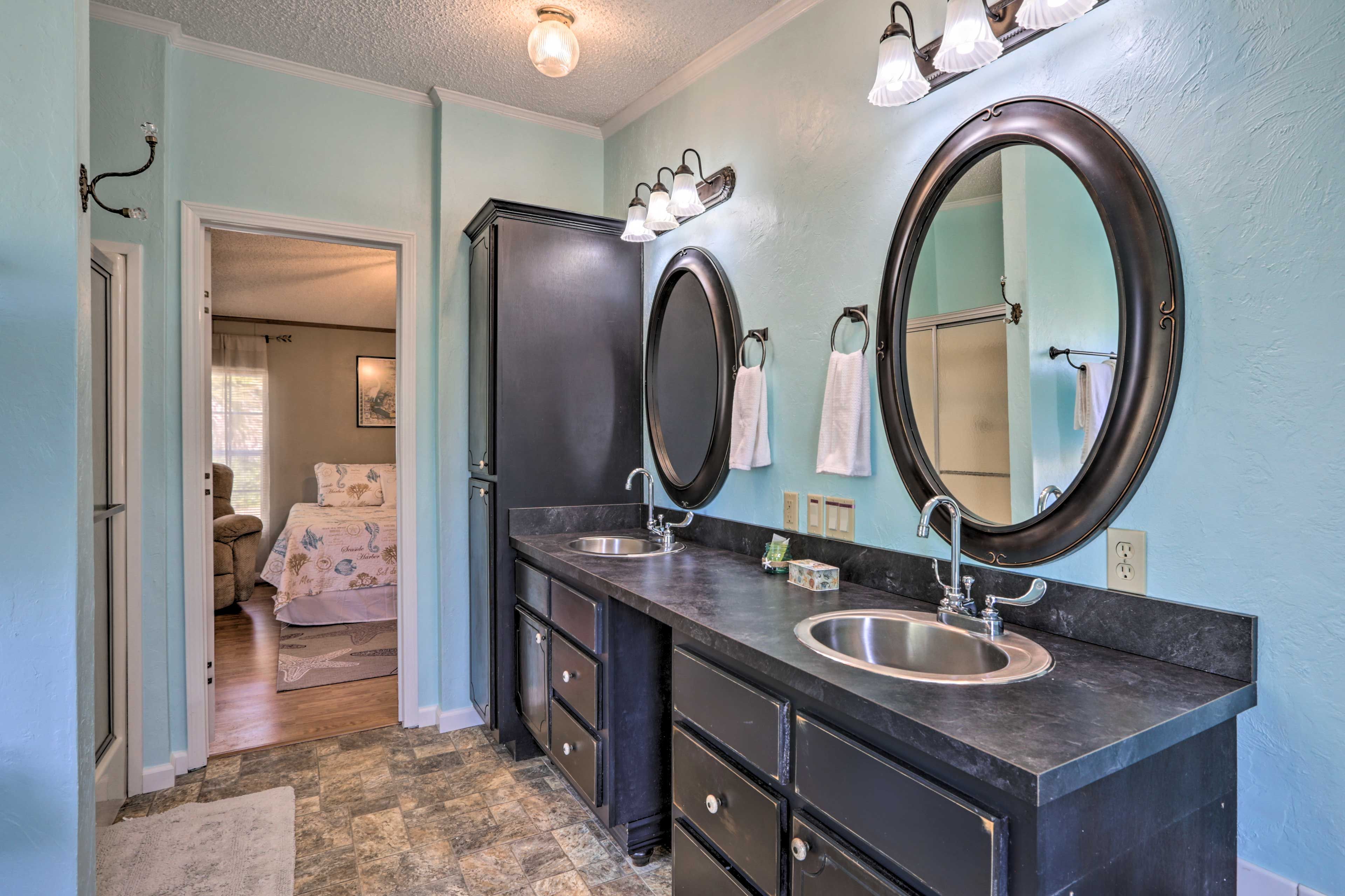 Full Bathroom