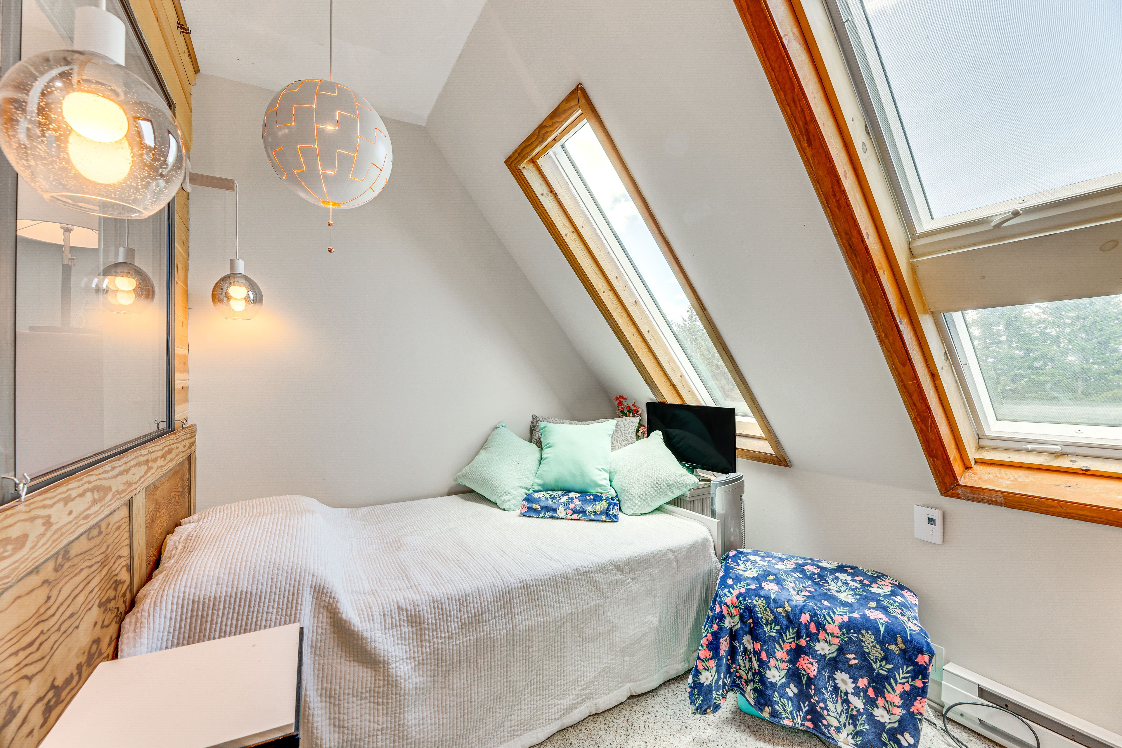 Bedroom 3 | Twin Bed