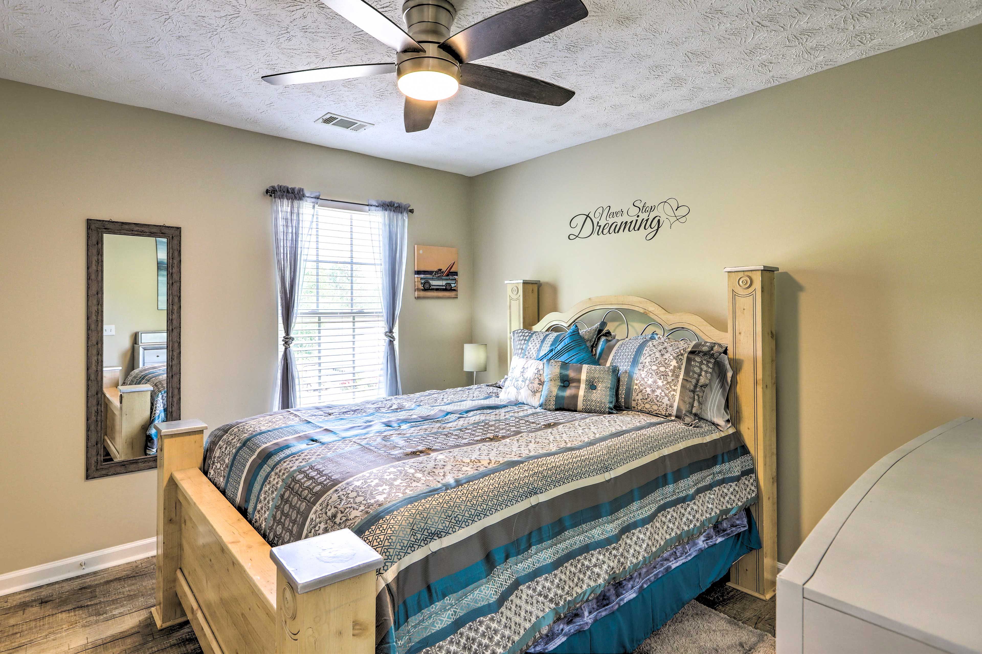 Bedroom 4 | Full Bed | Smart TV