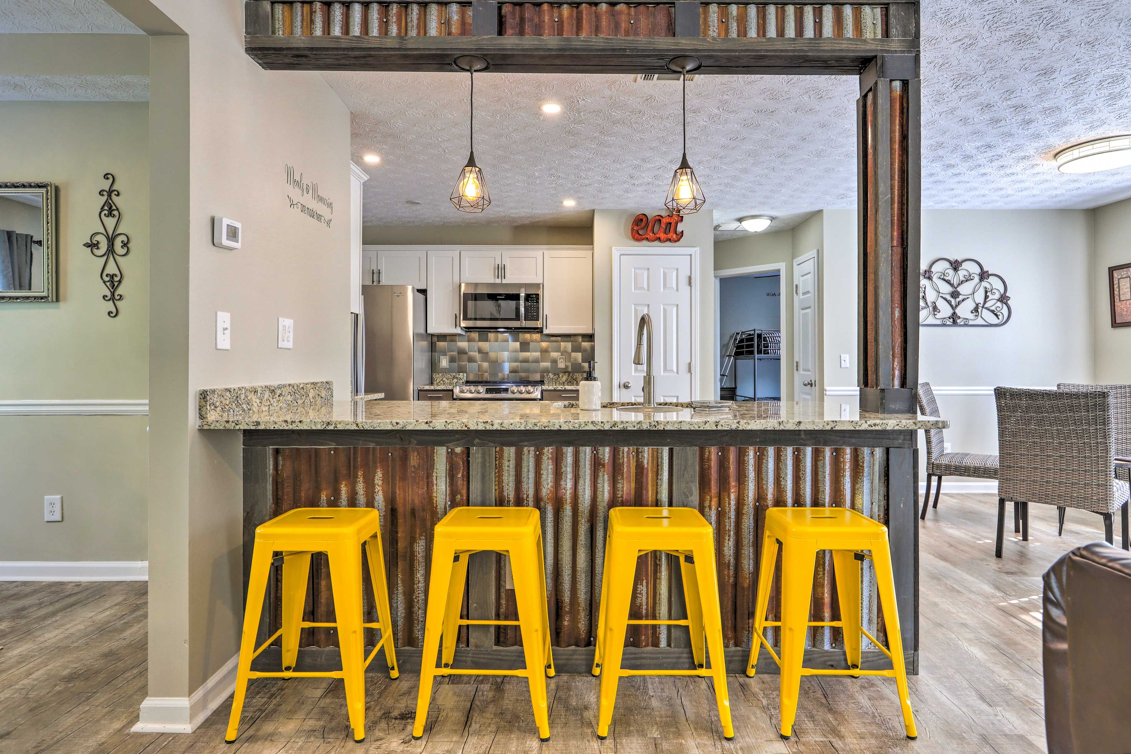 Kitchen | Breakfast Bar