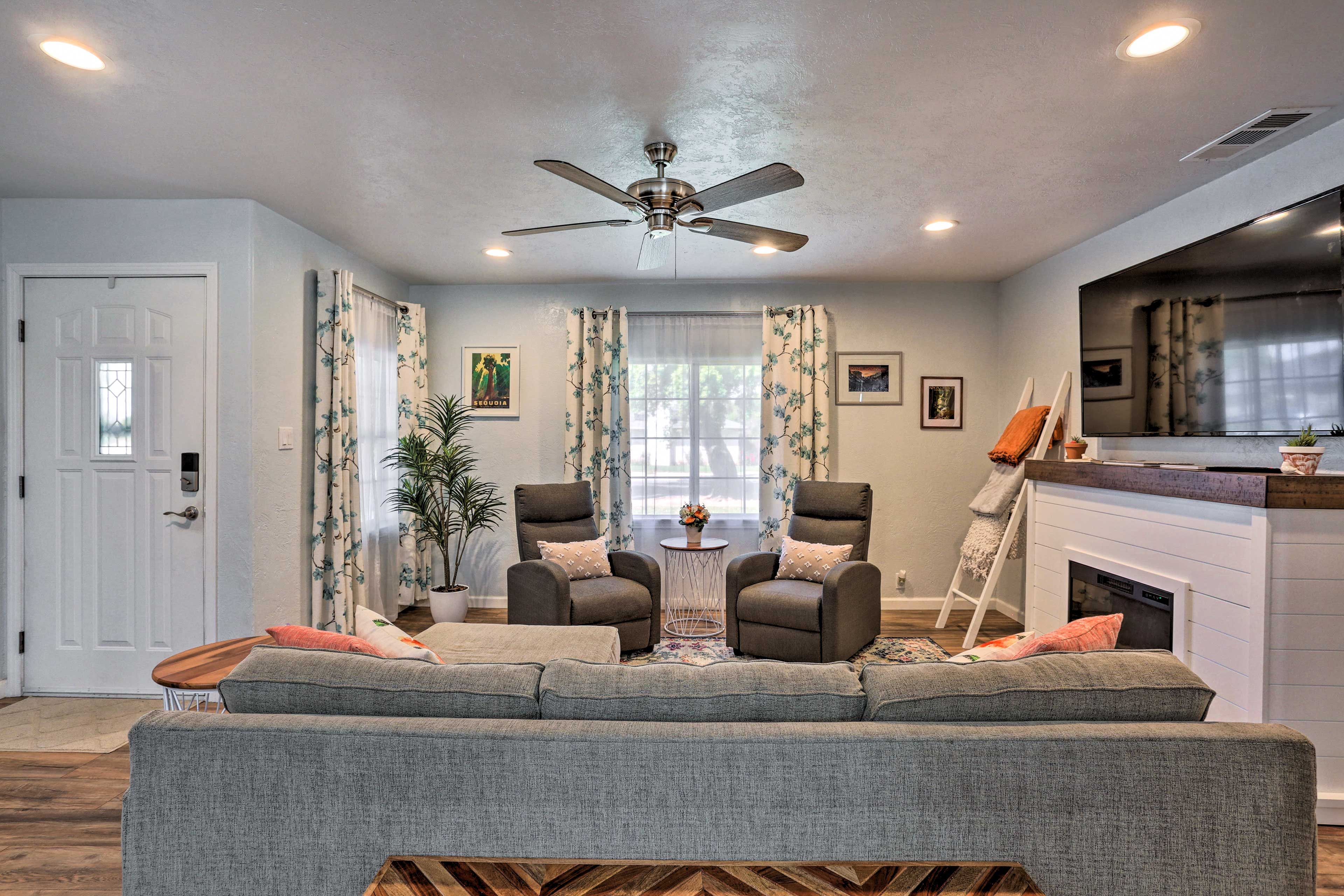 Fresno Vacation Rental Home | 1BR | 1BA | 850 Sq Ft | 2 Entry Steps Required