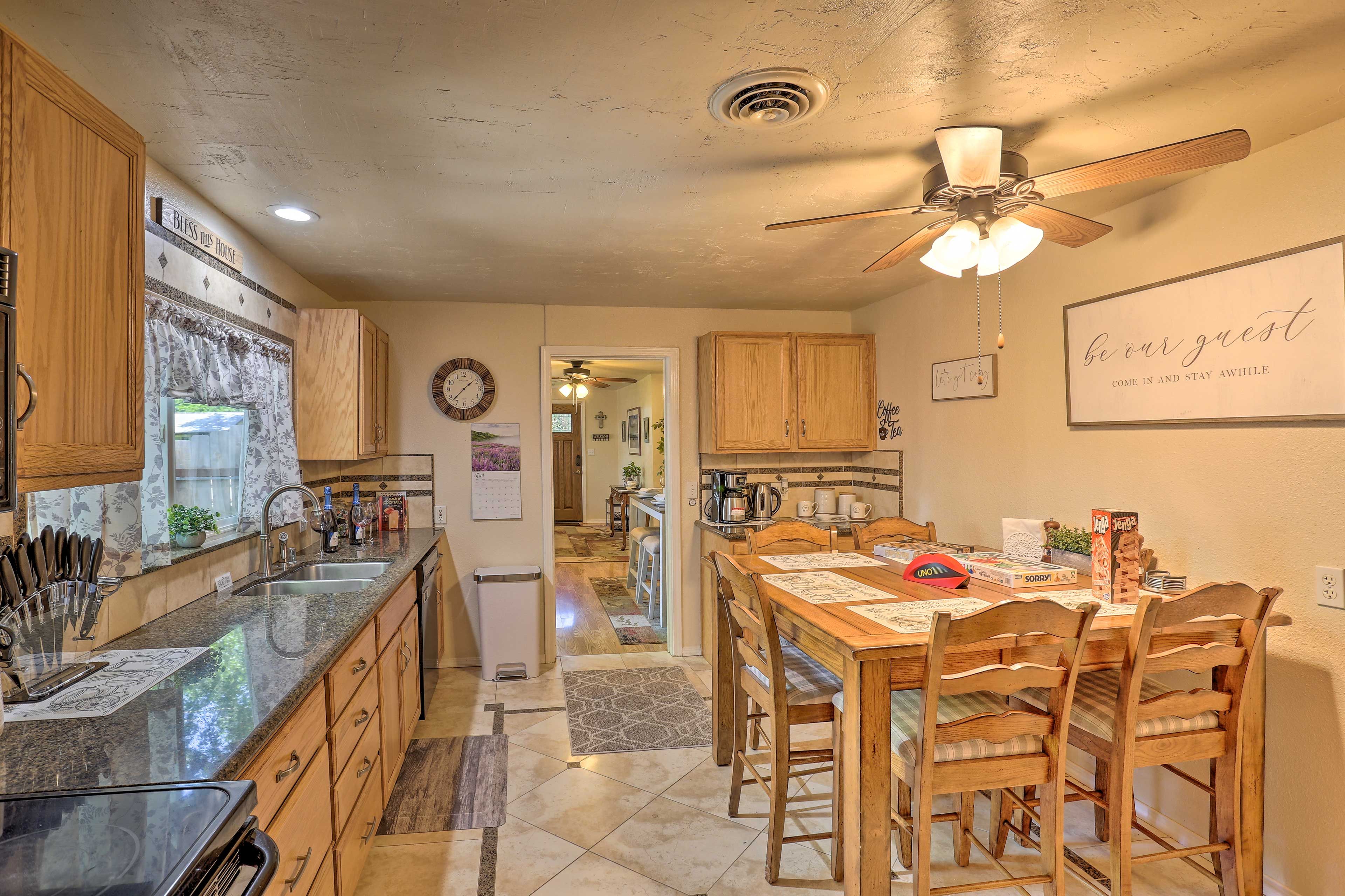 Kitchen | Dining Area