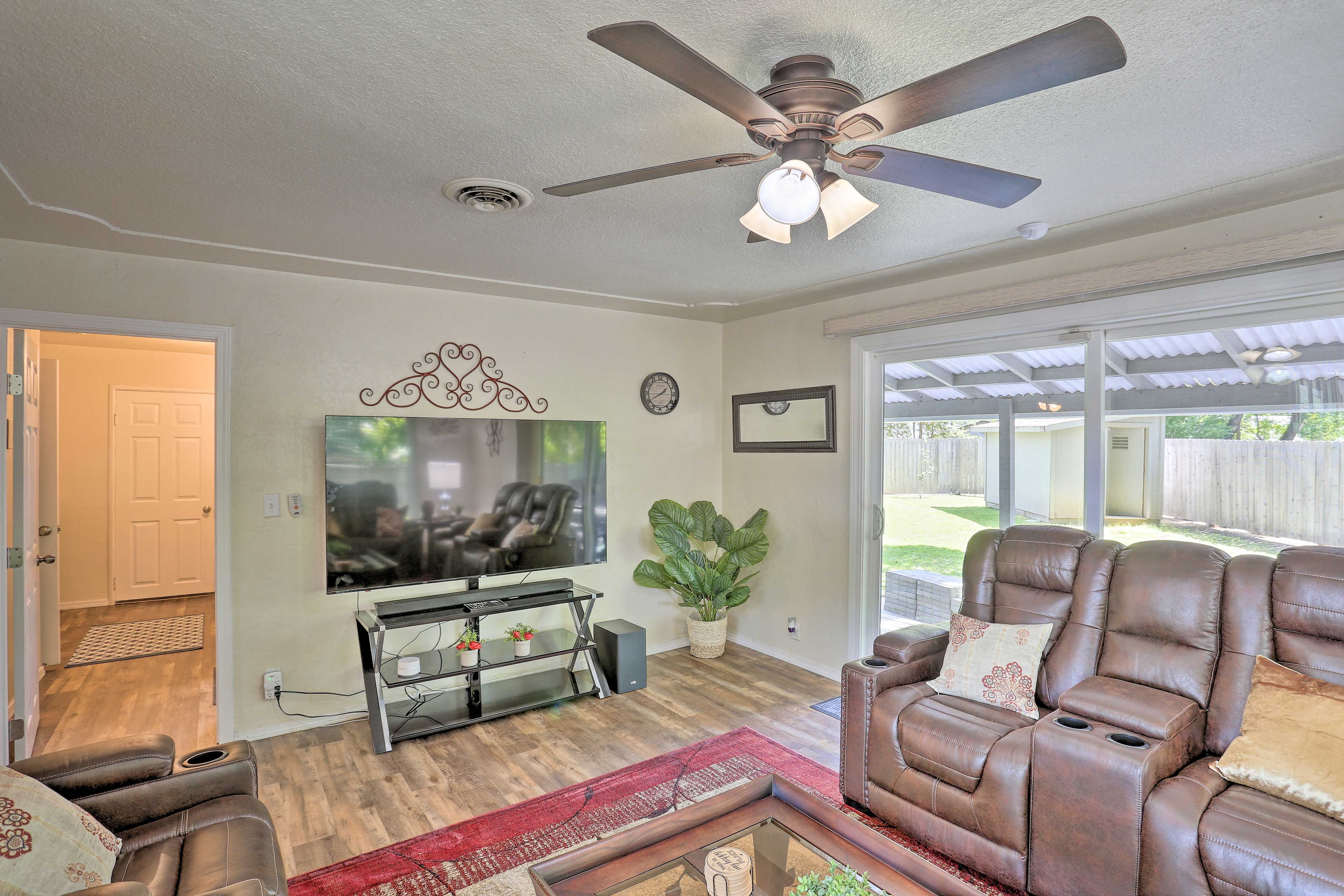 Family Room | Smart TV
