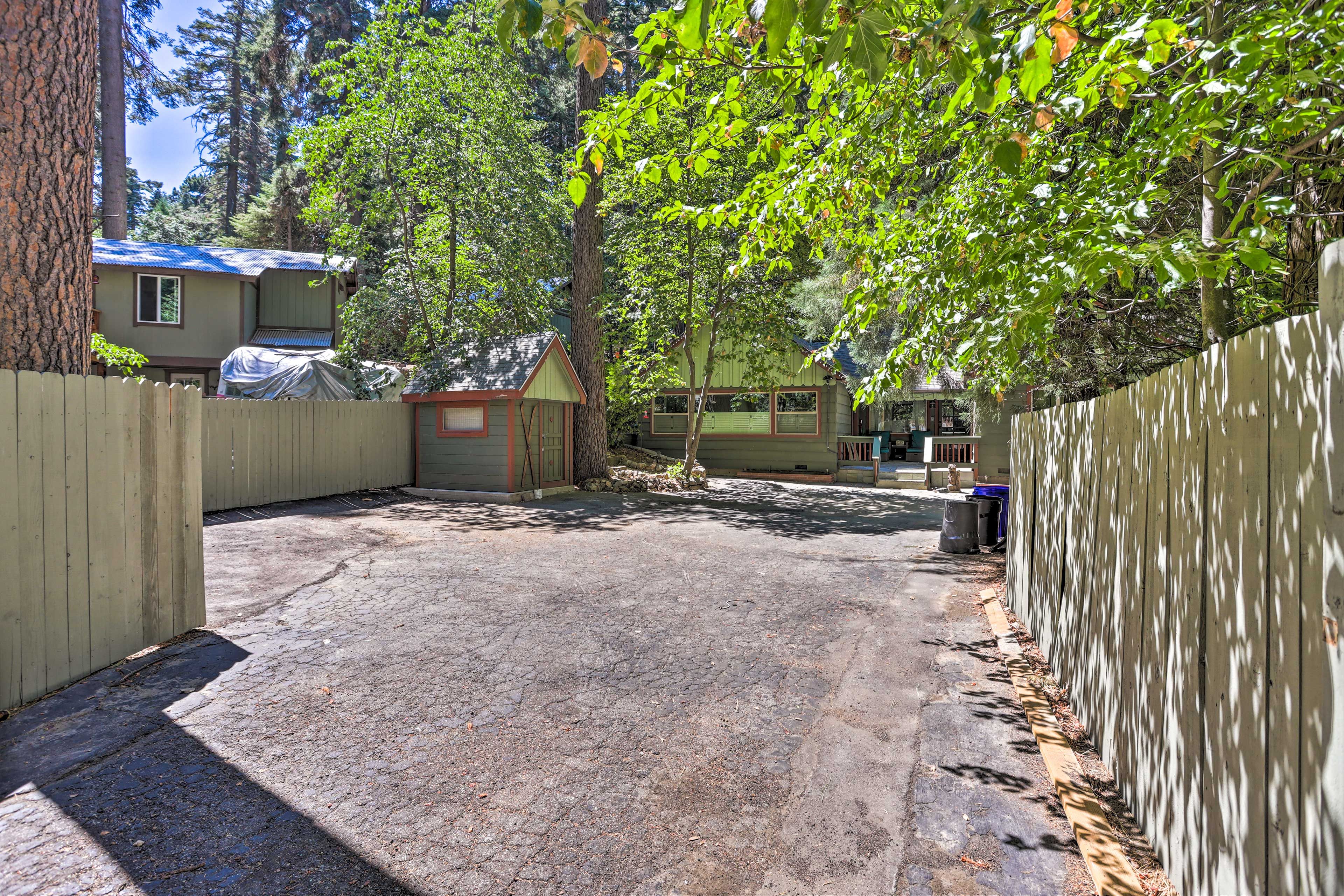Parking | Driveway (3 Vehicles) | Trailer Parking Allowed