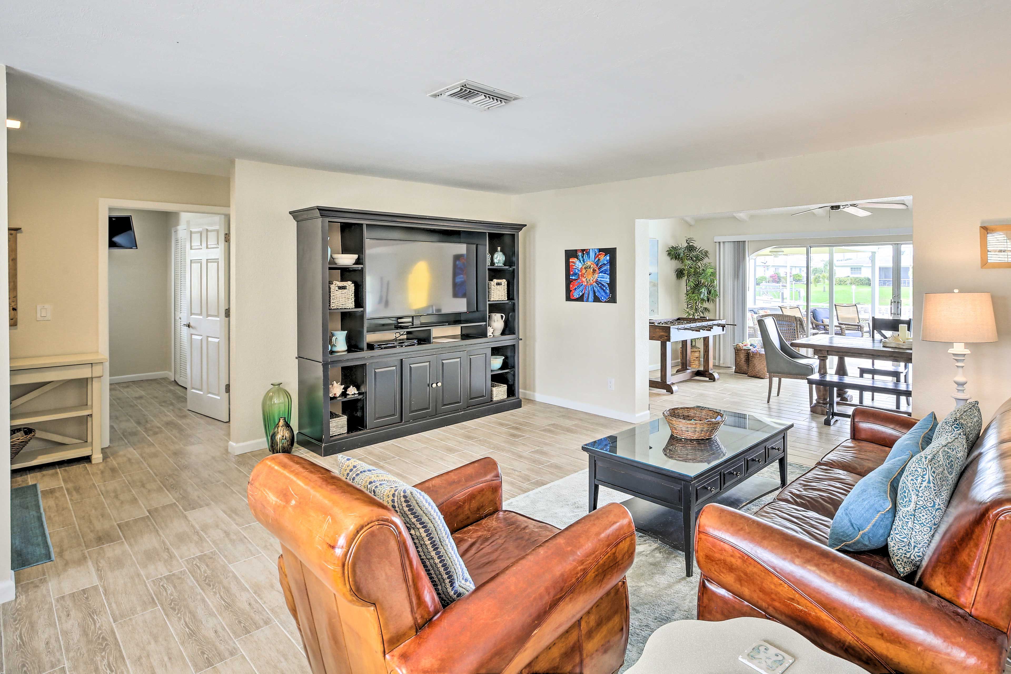 Living Room | Single-Story Home | 1,900 Sq Ft