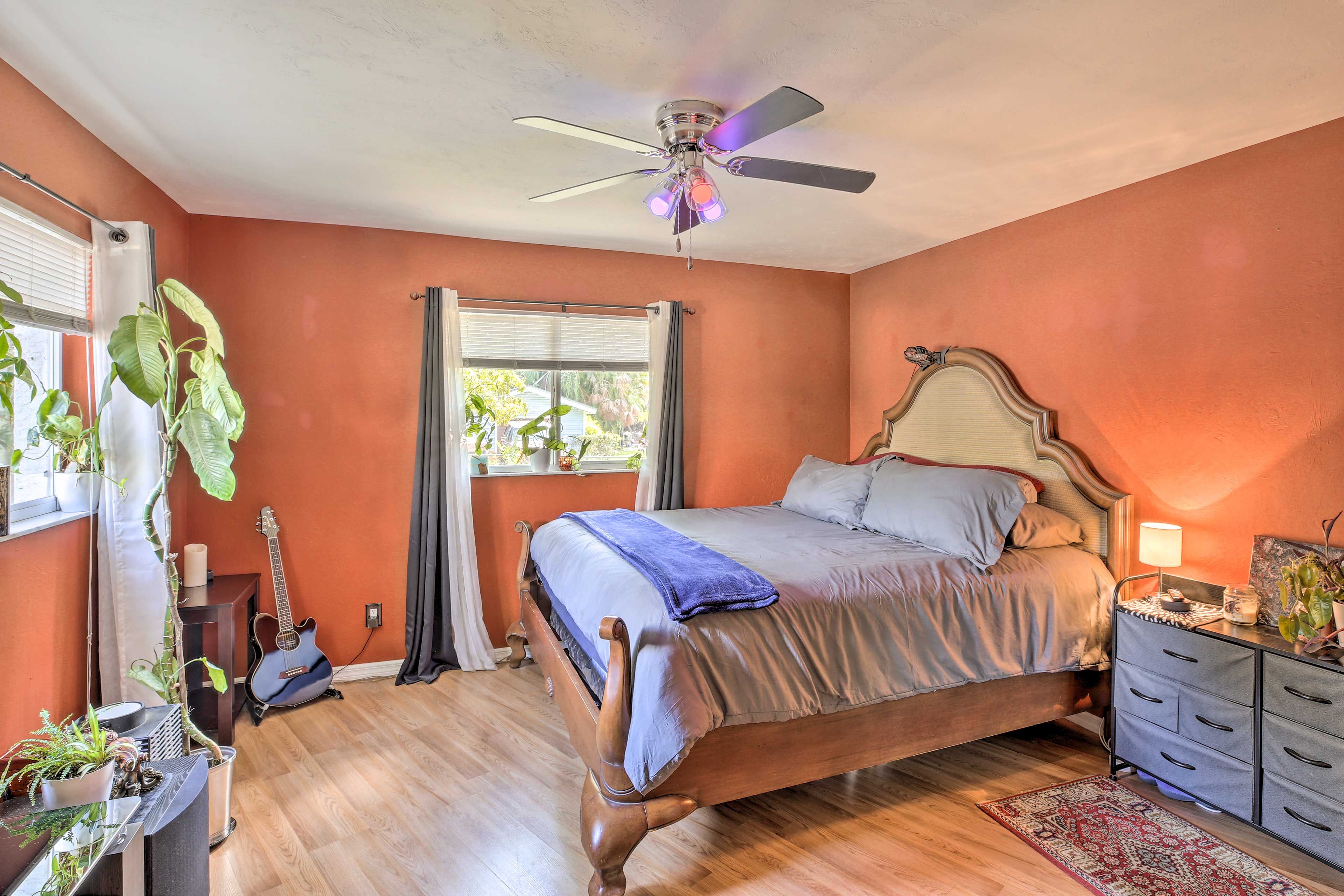 Bedroom 1 | Linens Provided
