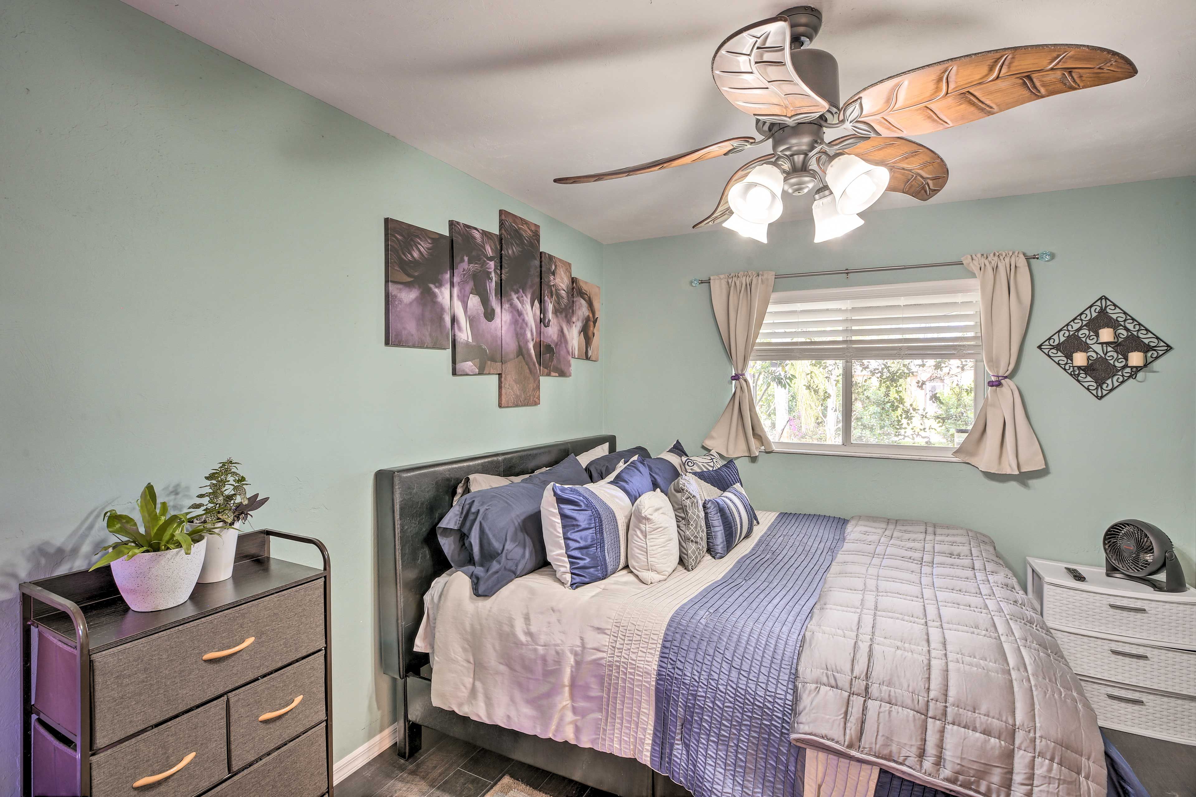 Bedroom 2 | Washer & Dryer