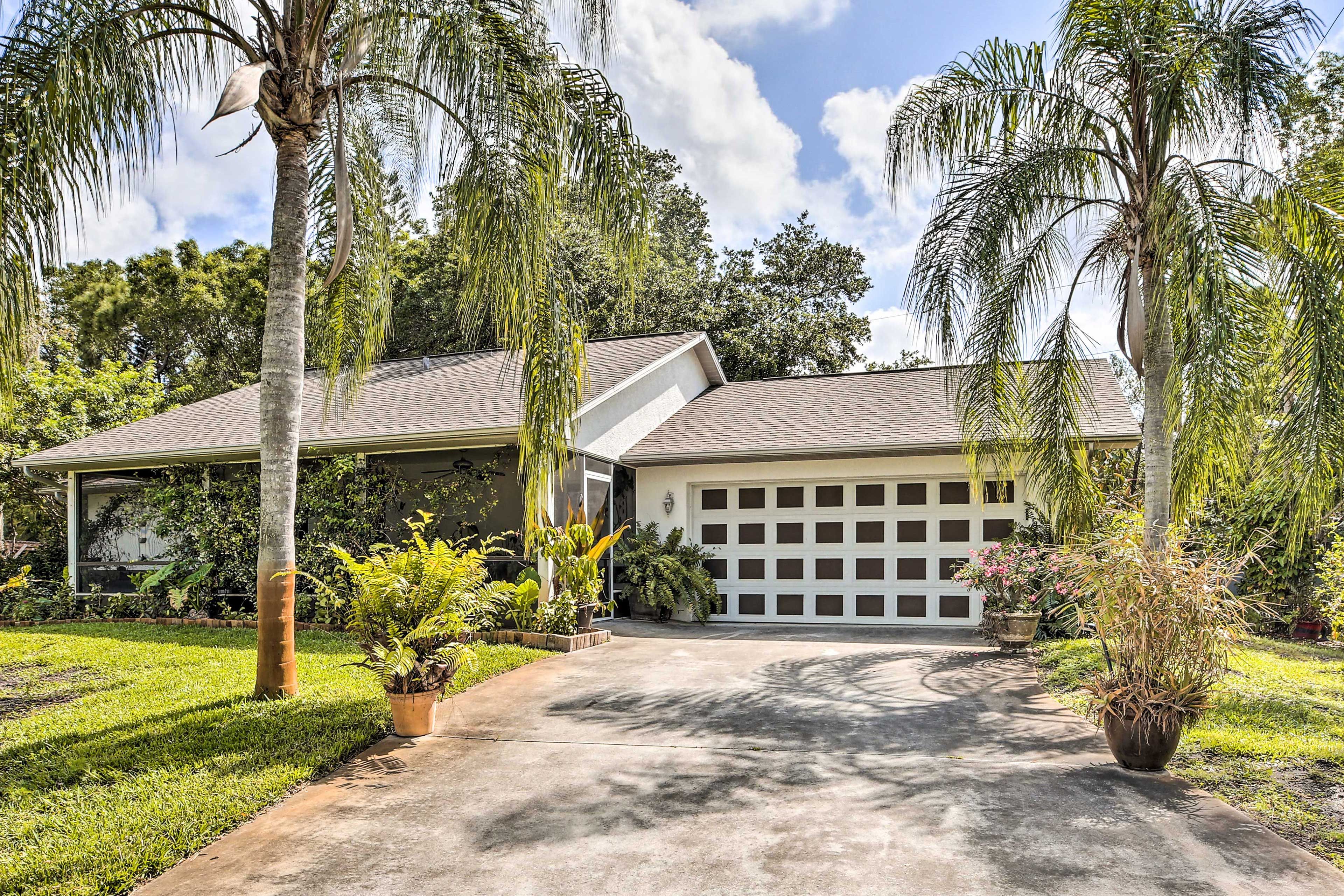 Fort Myers Vacation Rental | 2BR | 2BA | 1,044 Sq Ft | Step-Free Access