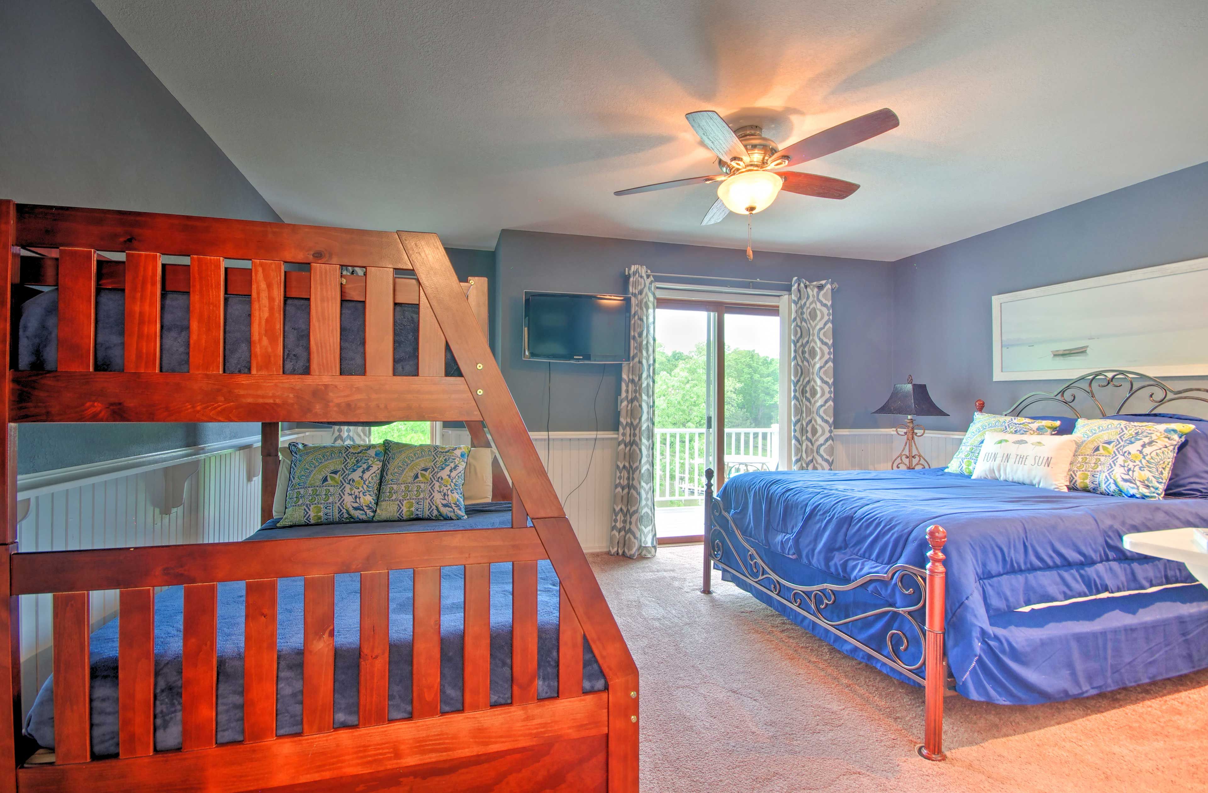 Bedroom 2 | Queen Bed | Twin/Full Bunk Bed | 3rd Floor