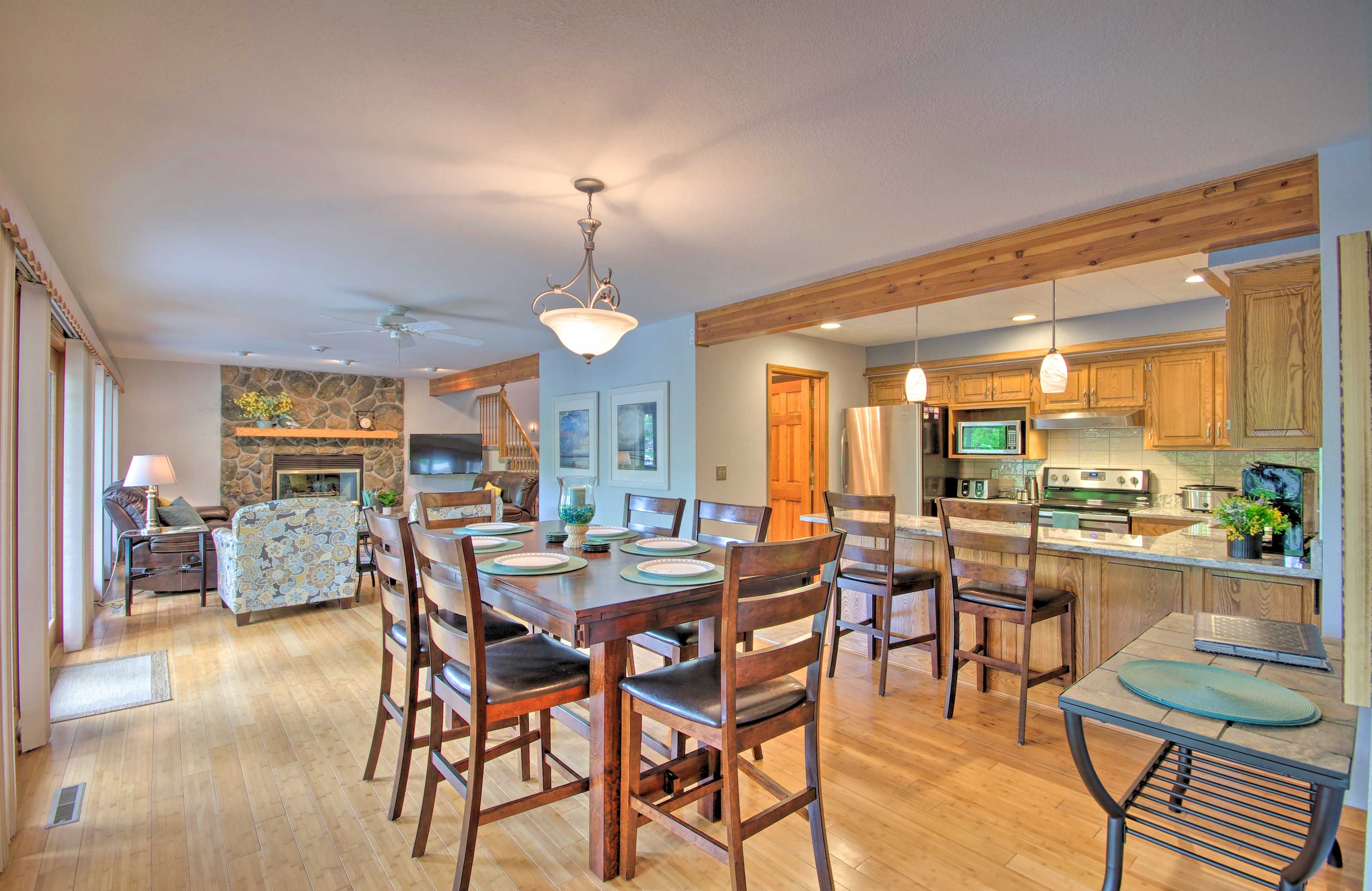 Dining Room | 2nd Floor | Screened Porch | Charcoal Grill