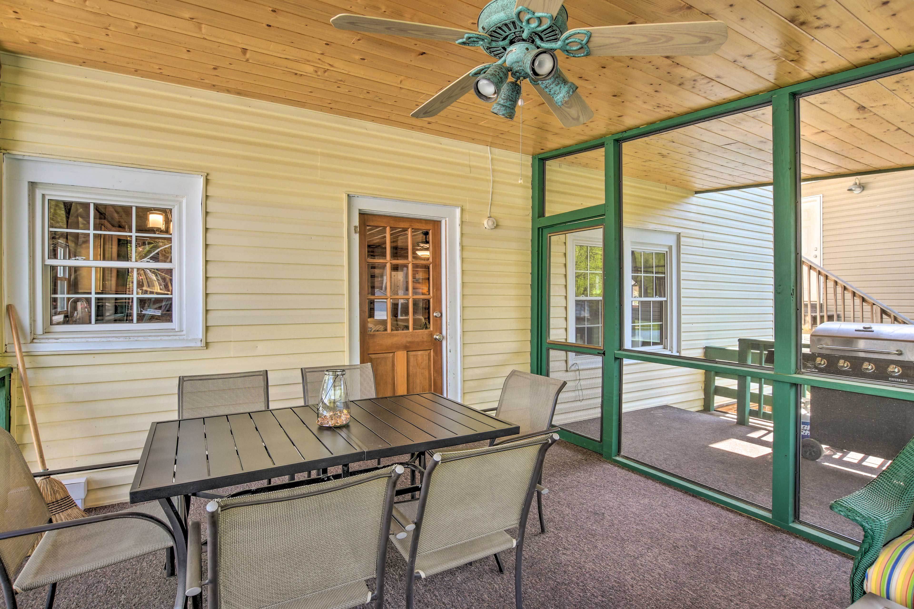 Outdoor Dining Area