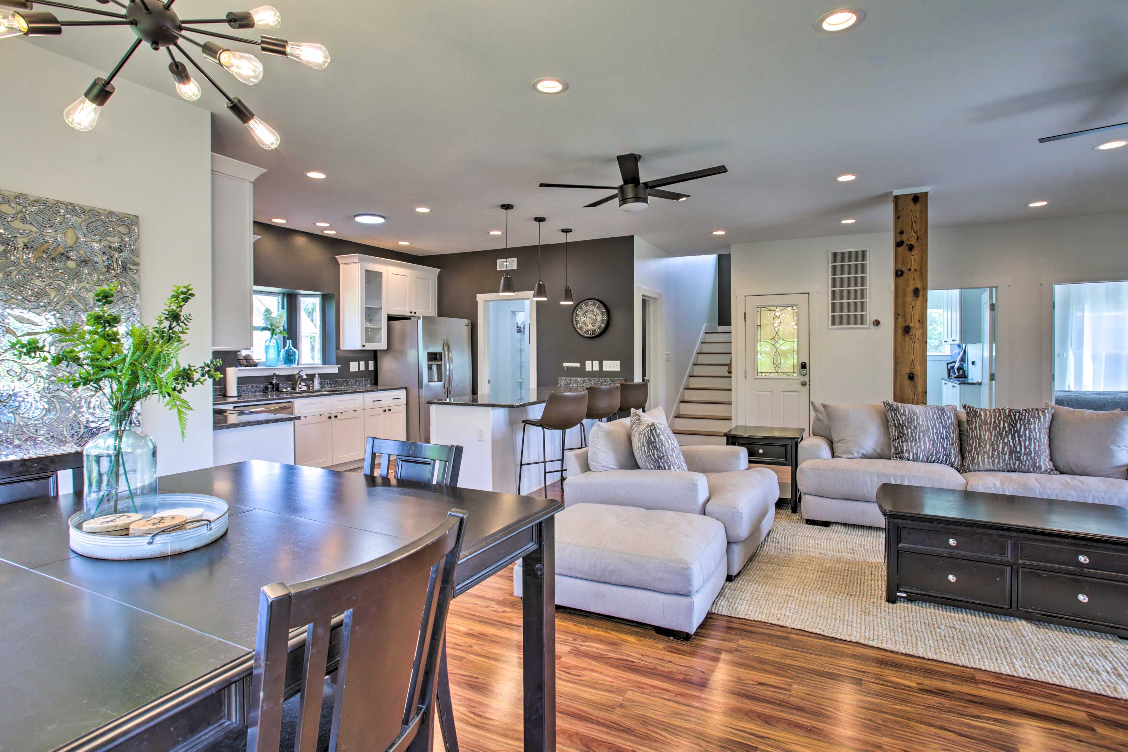 Living Room | 2,500 Sq Ft