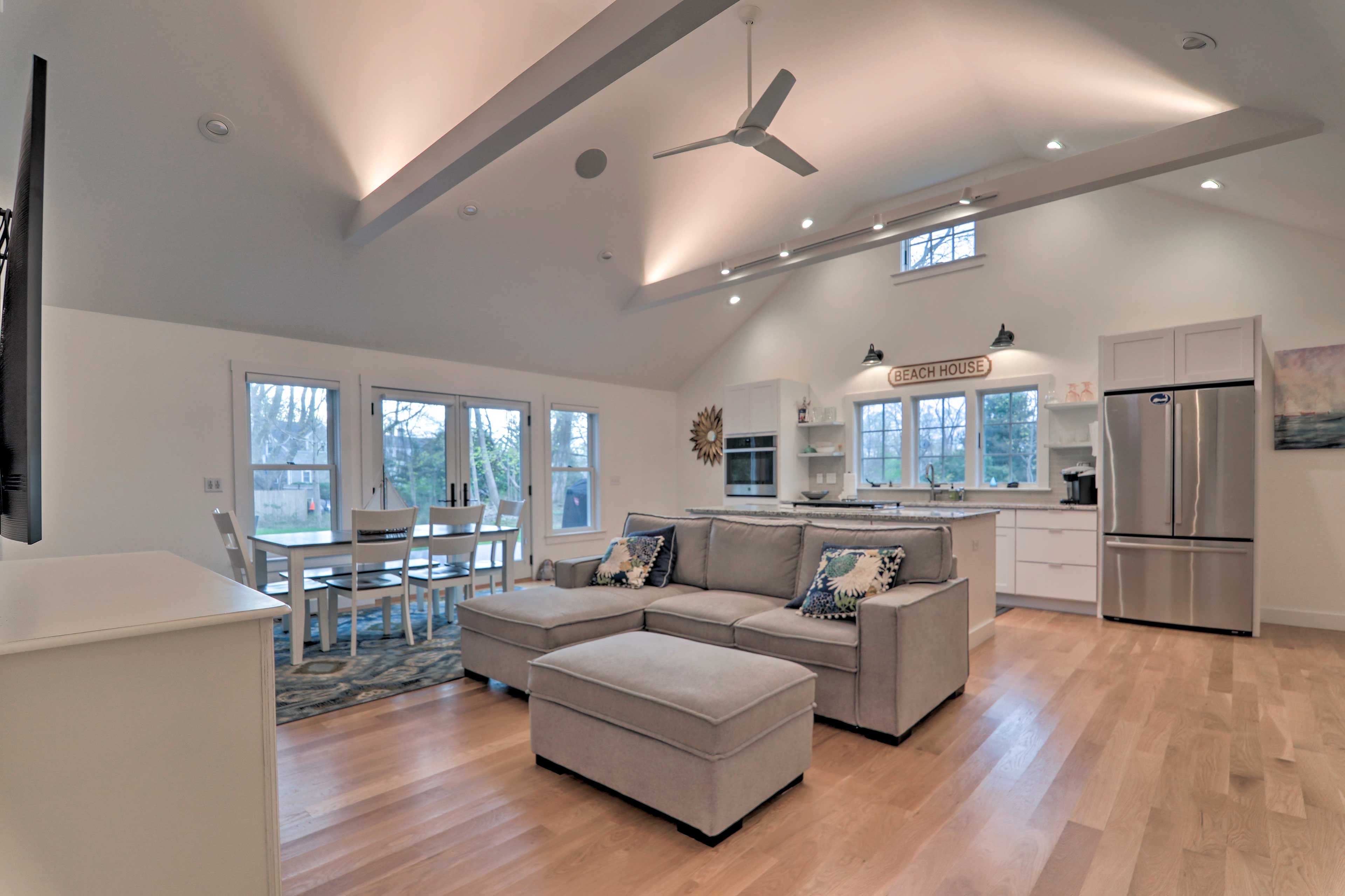 Brewster Vacation Rental | 2BR | 2BA | 1,200 Sq Ft | 1 Step to Enter
