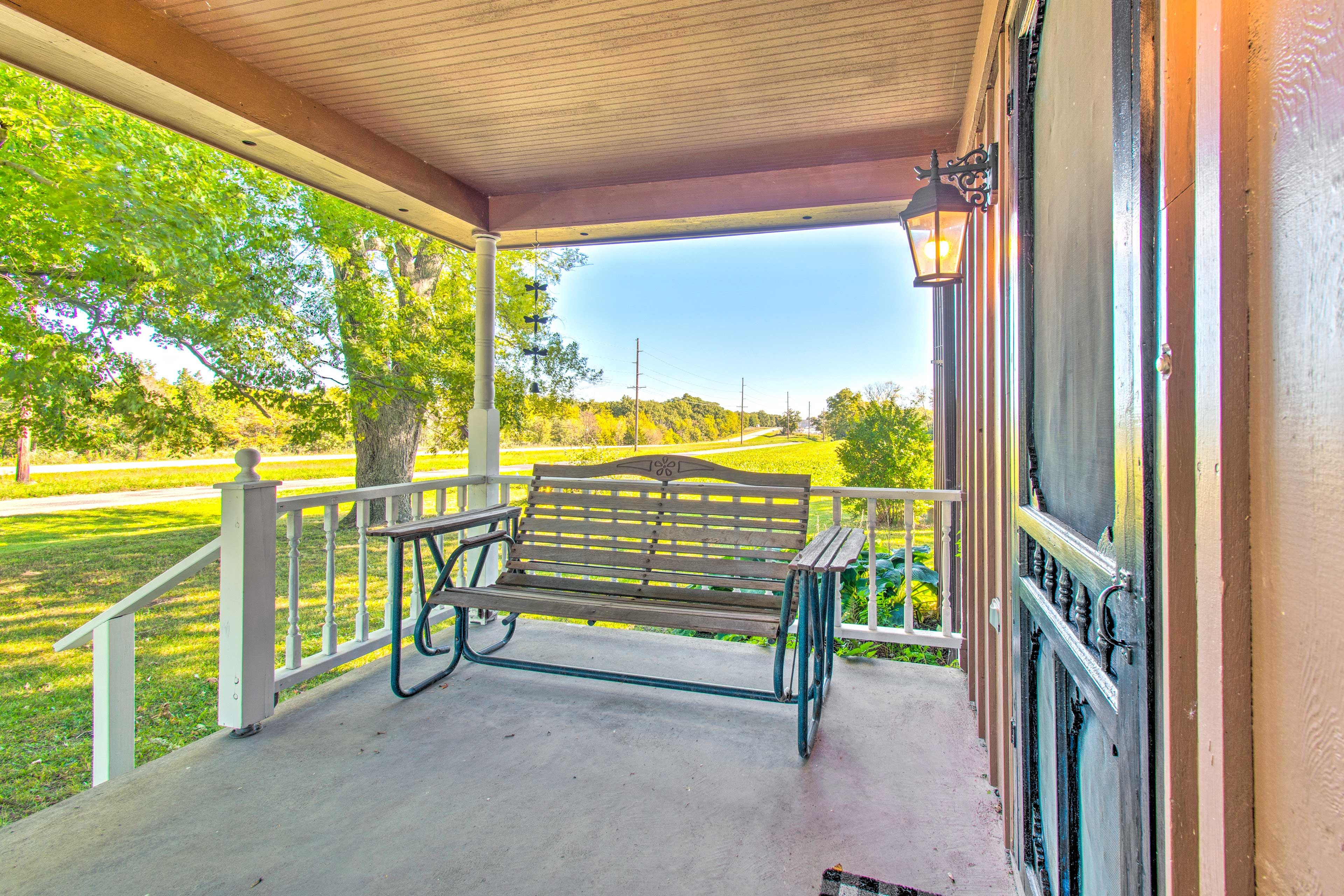 Furnished Porch