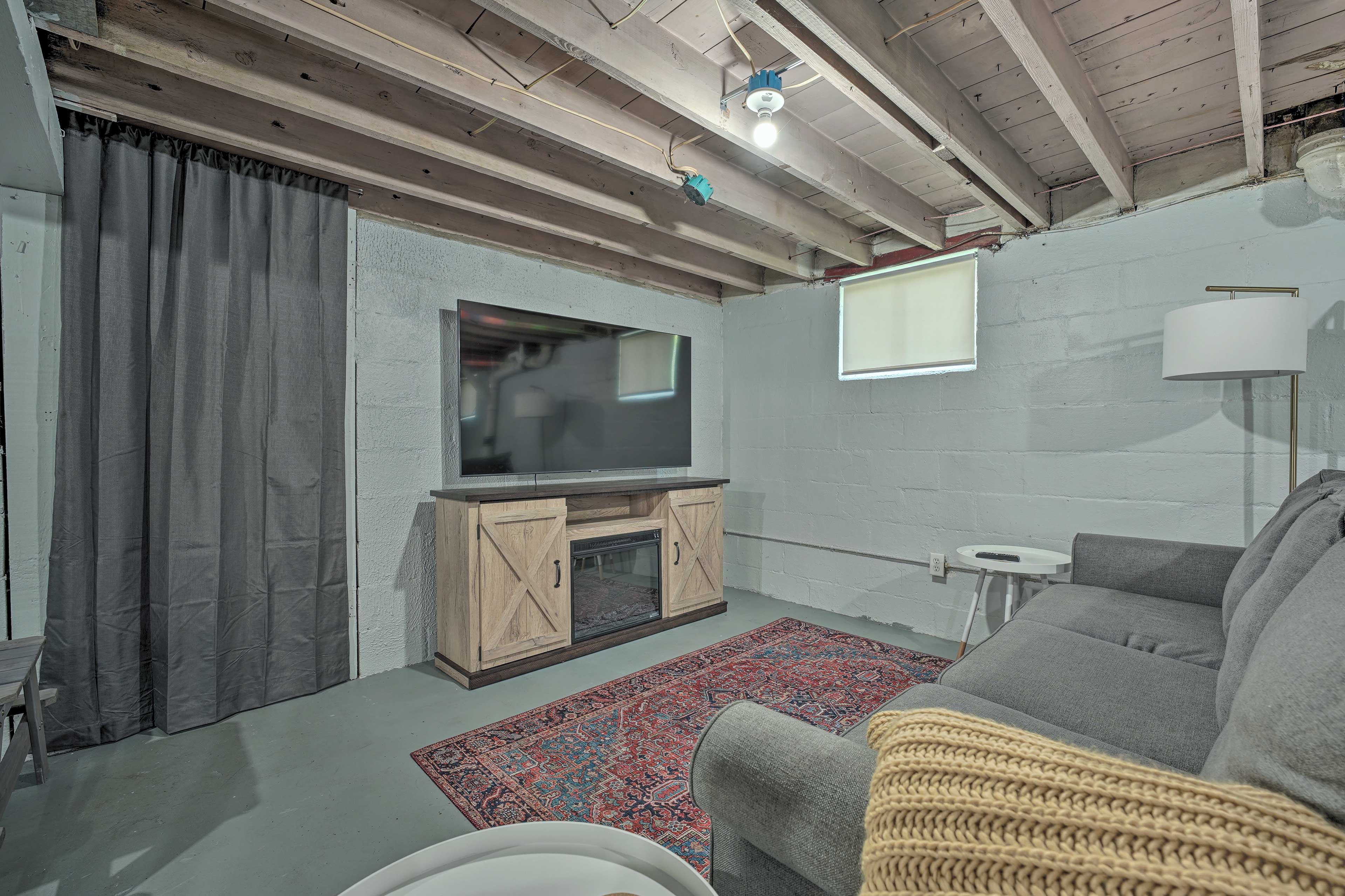Bonus Room | Smart TV | Washer & Dryer