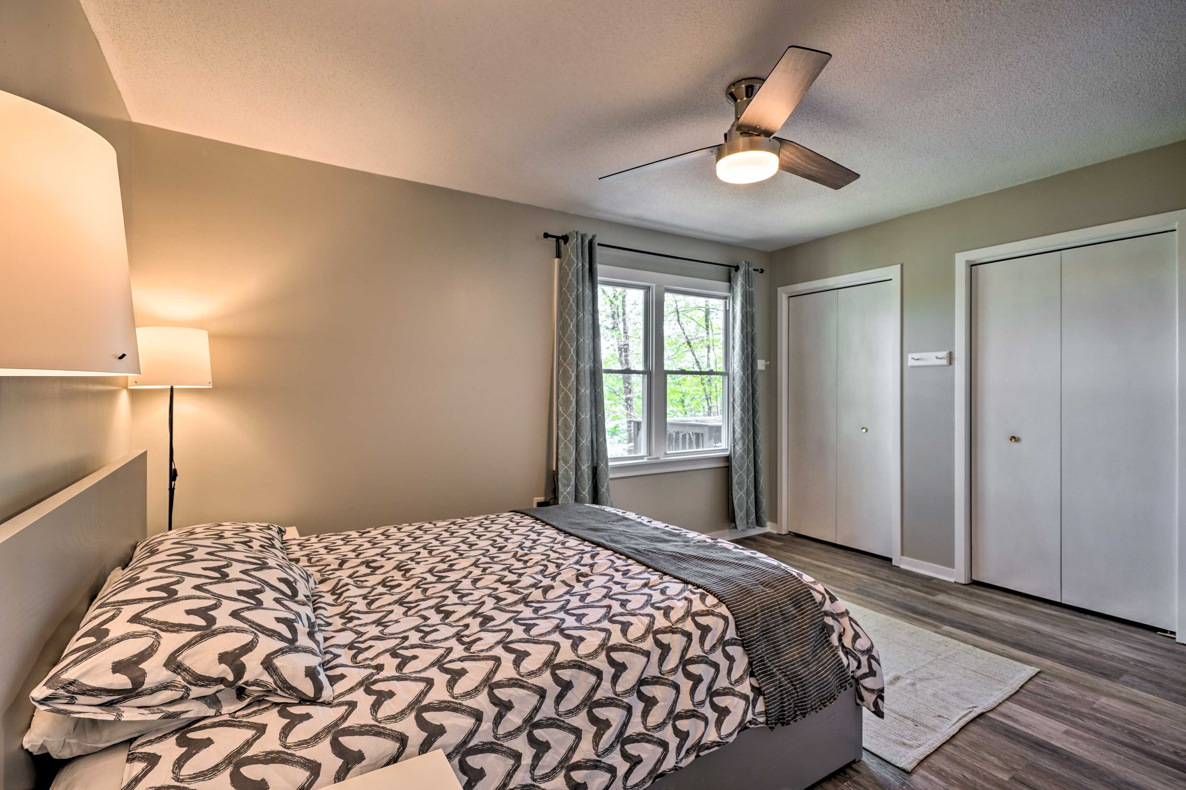 Bedroom 1 | Linens Provided