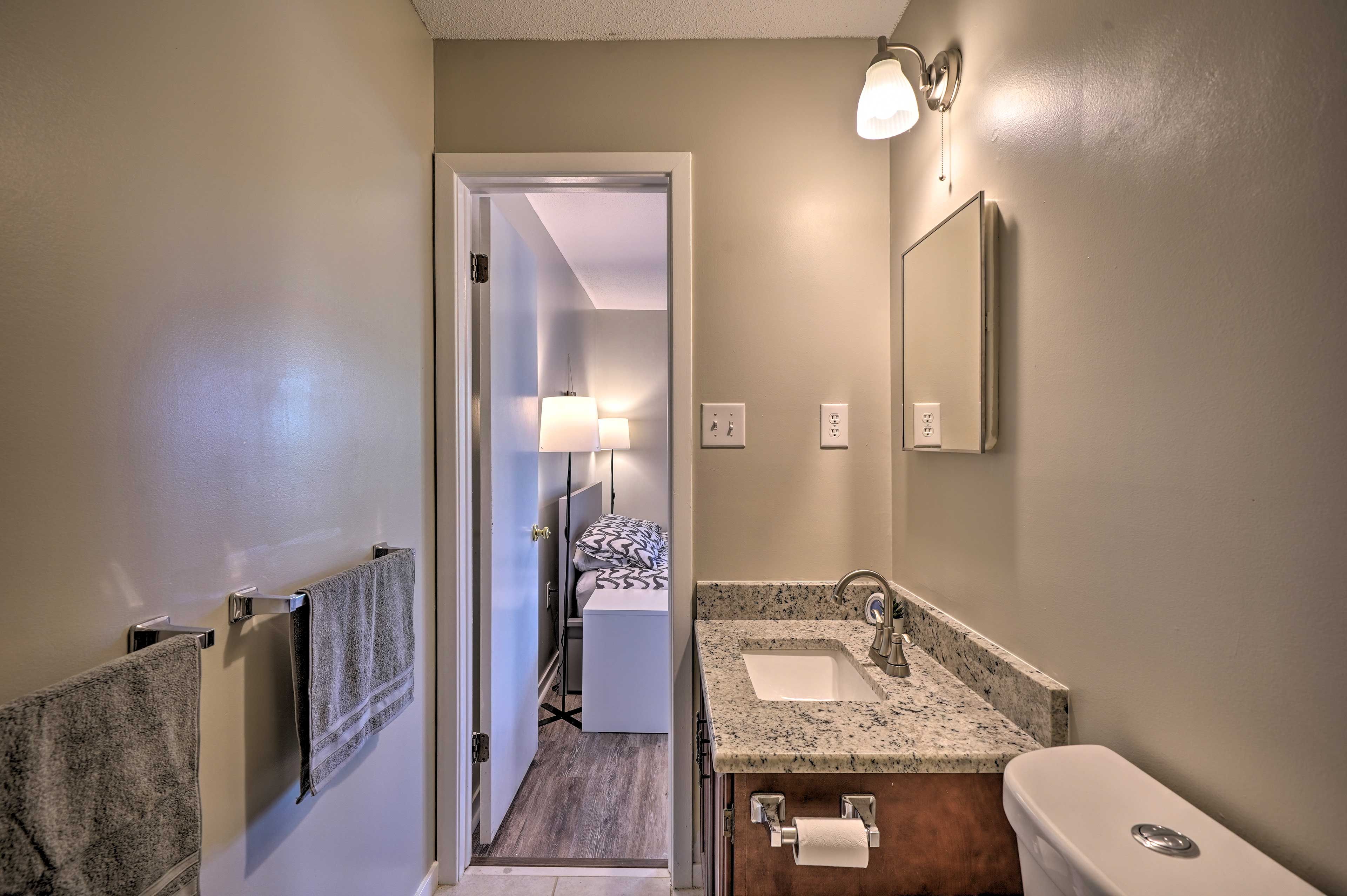 En-Suite Bathroom | Hair Dryer | Towels Provided