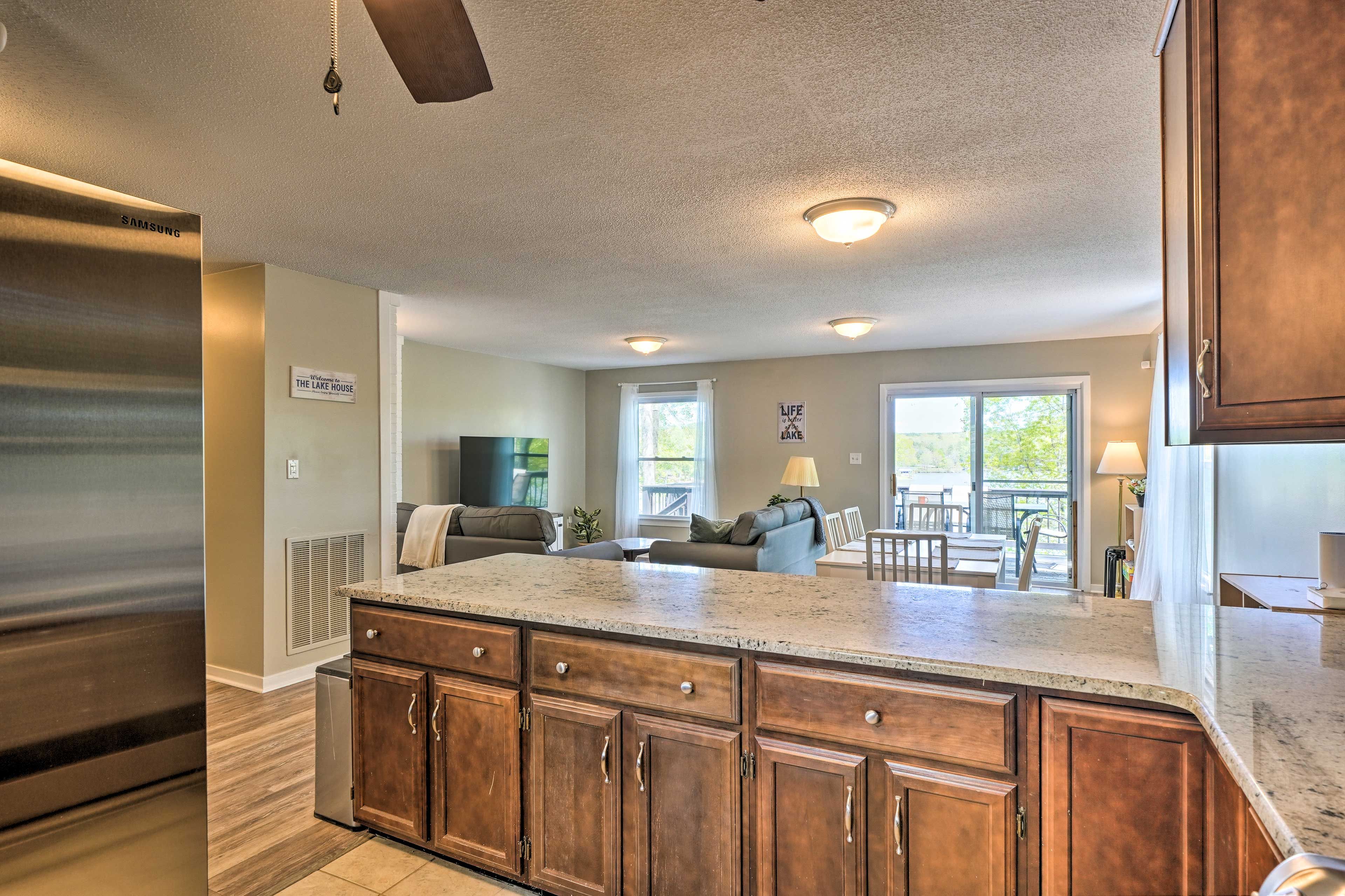 Kitchen | Trash Bags | Paper Towels