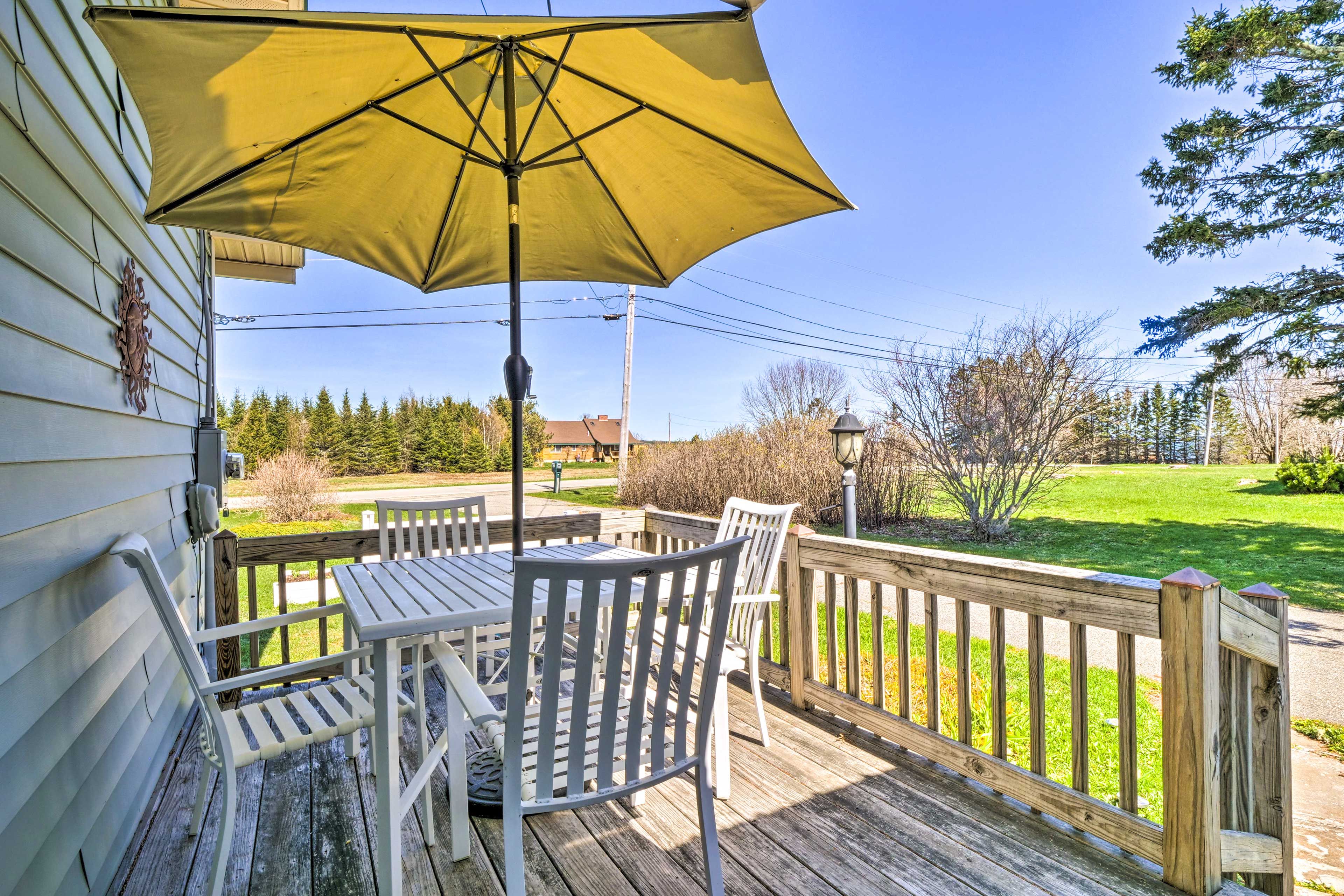 Private Deck | Gas Grill