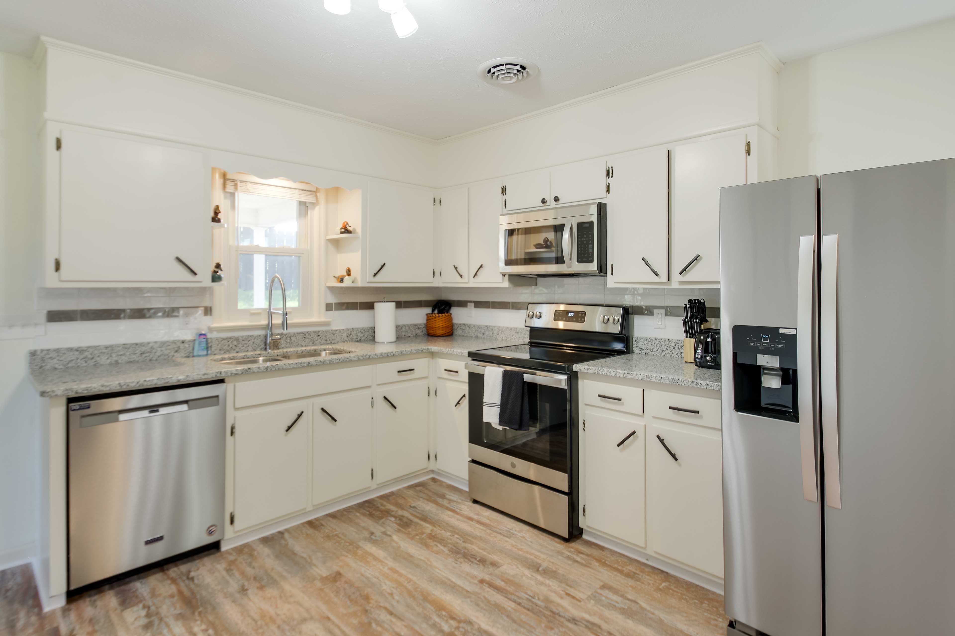 Kitchen | Ice Maker | Cooking Basics | Dishwasher | Knife Set