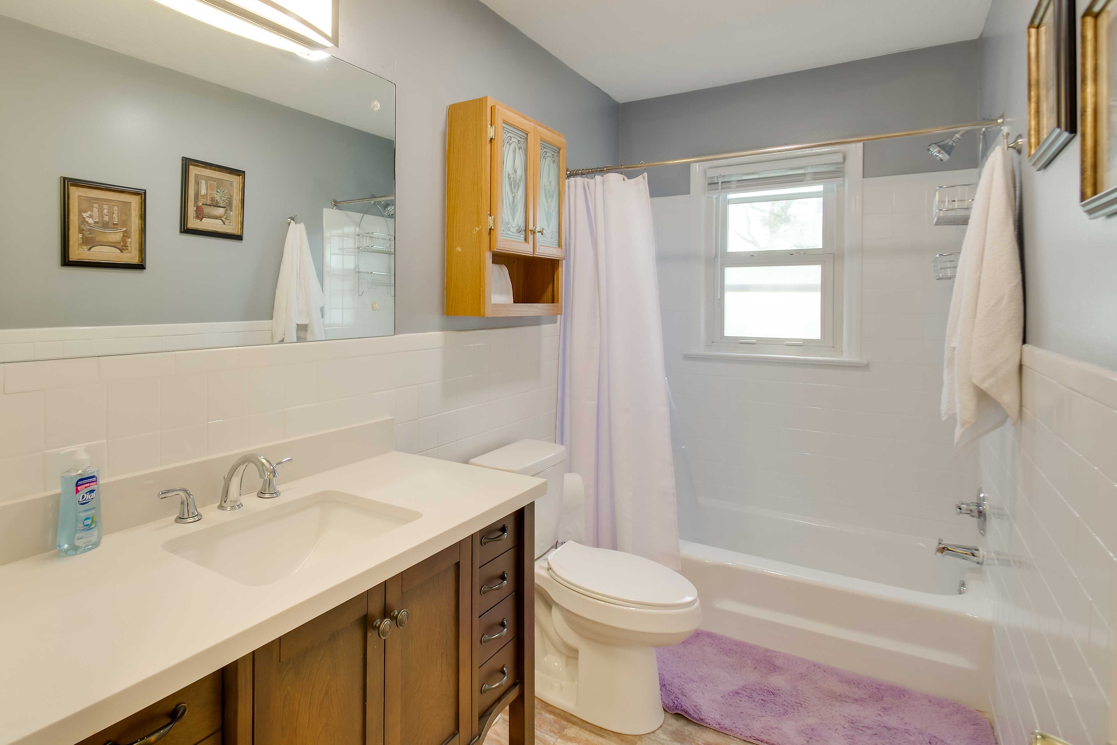 Full Bathroom