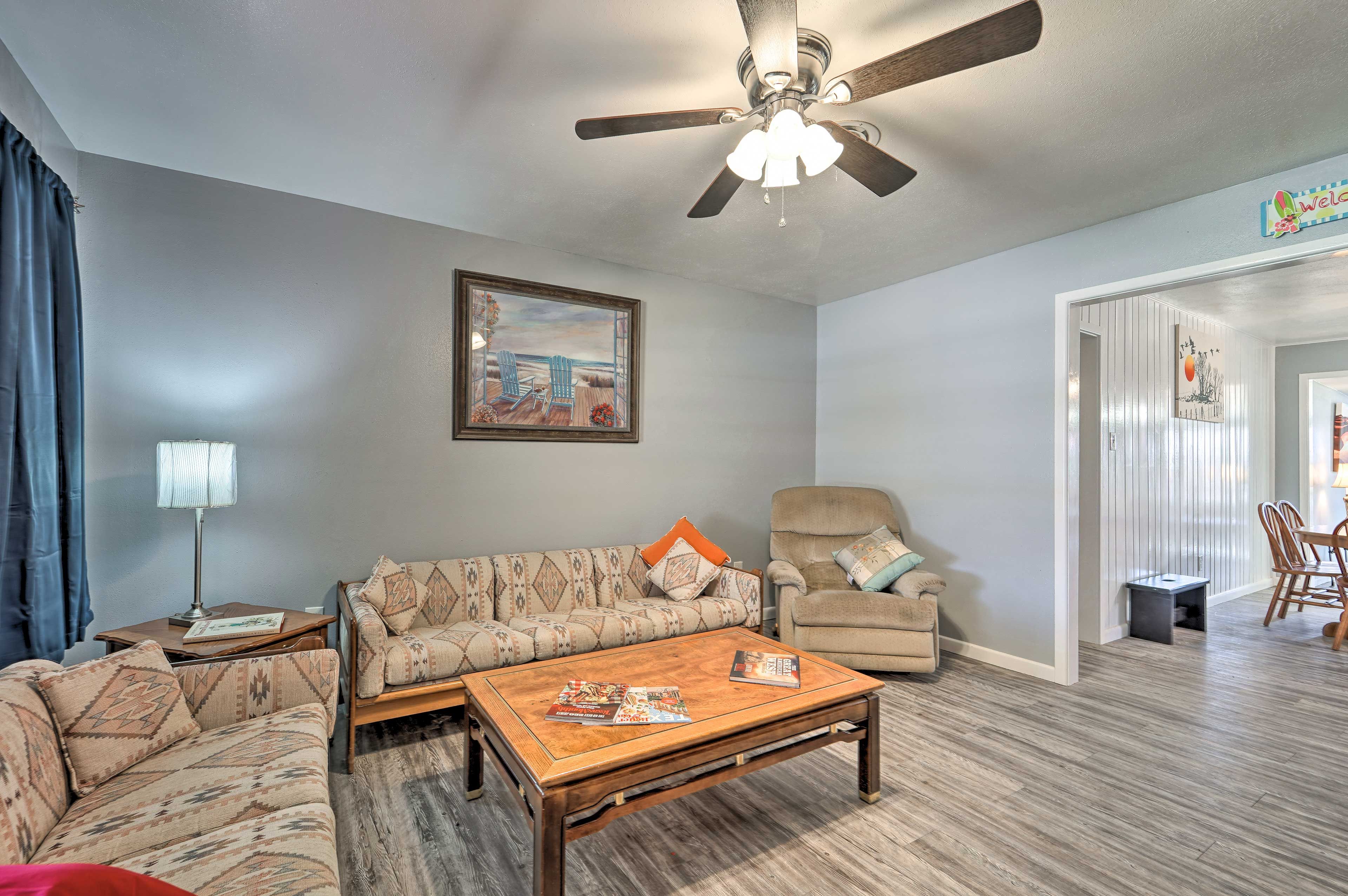 Living Room | Keyless Entry