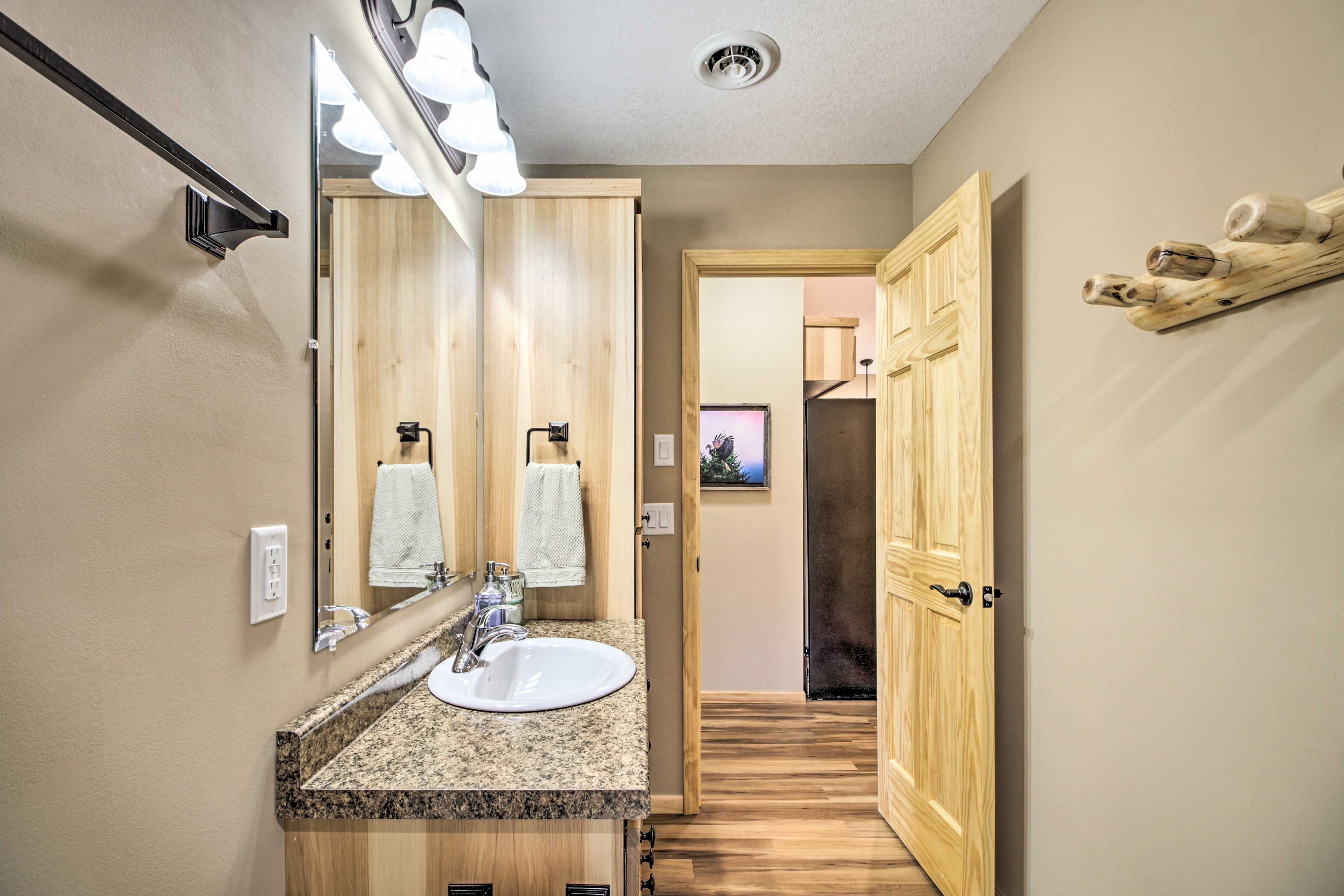 Full Bathroom