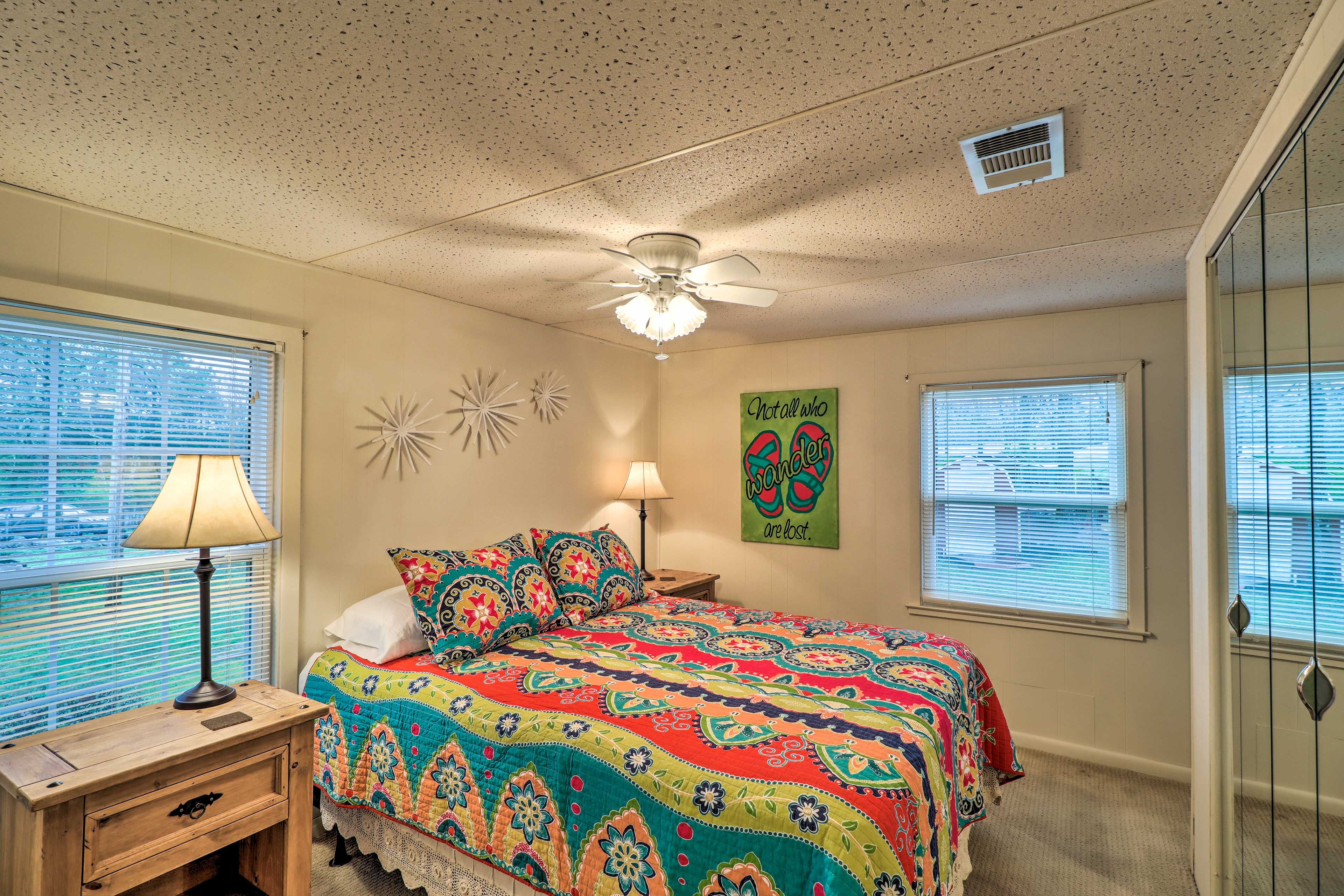 Bedroom 3 | Queen Bed
