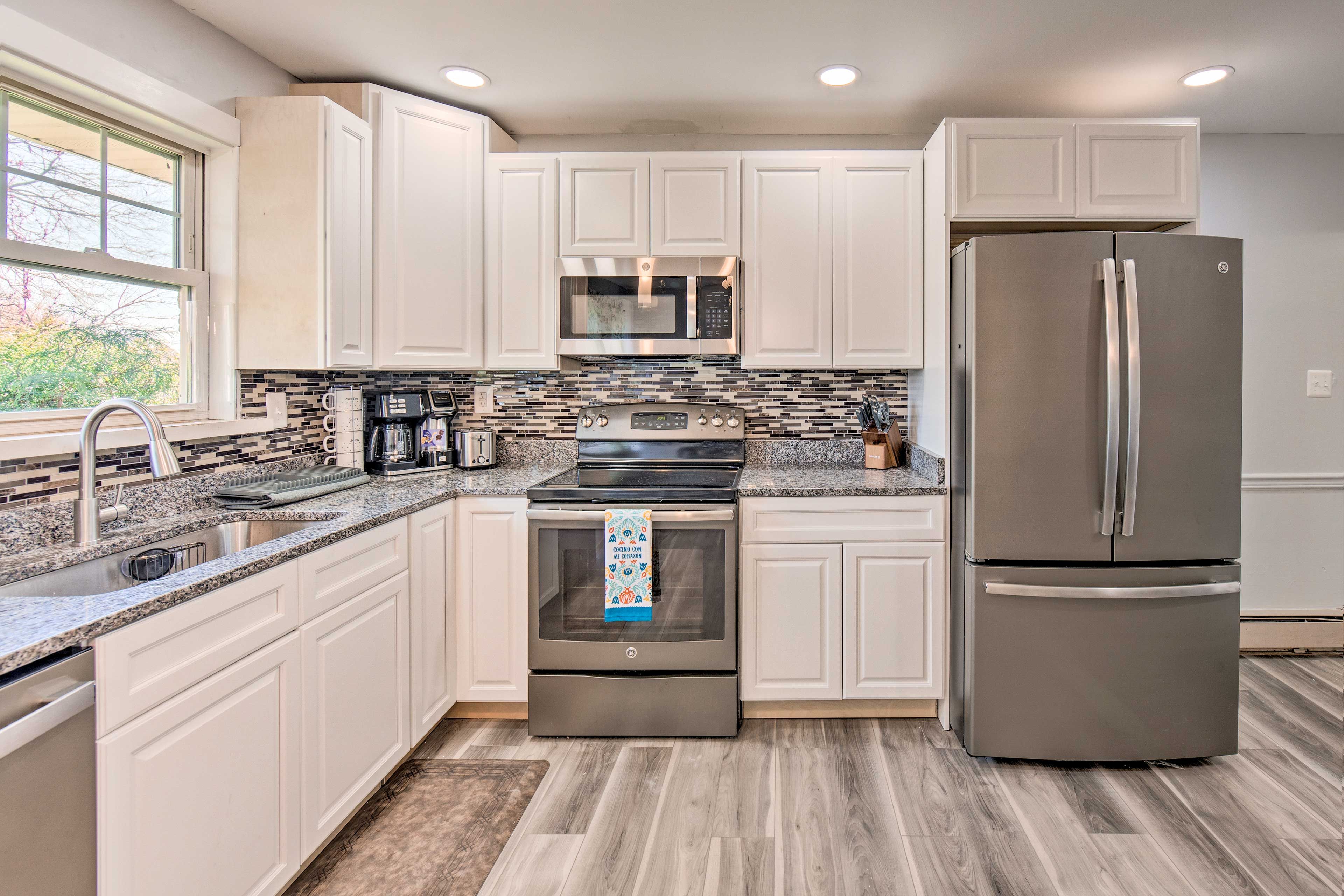 Kitchen | Ice Maker