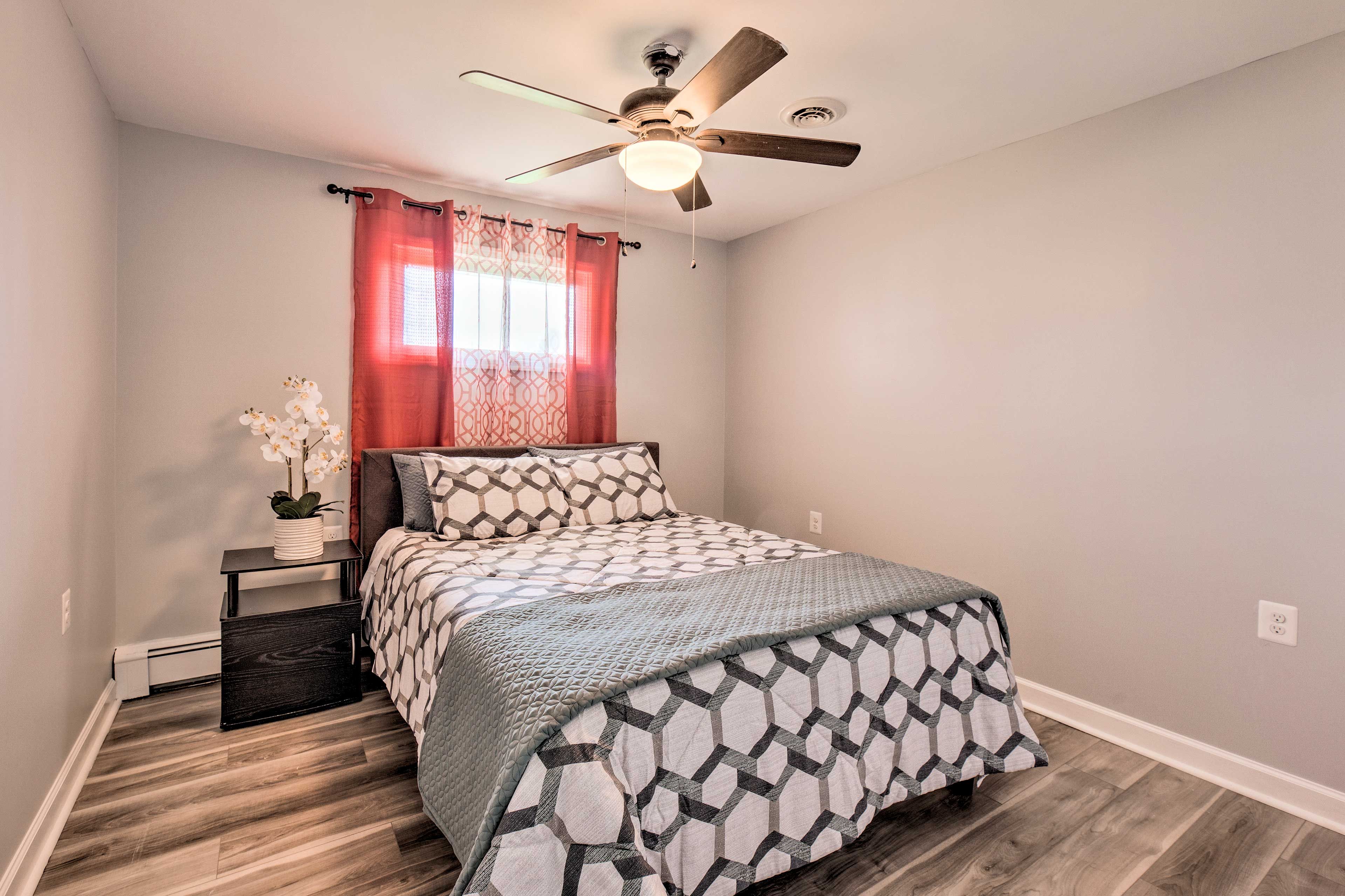 Bedroom 3 | Queen Bed | Main Level