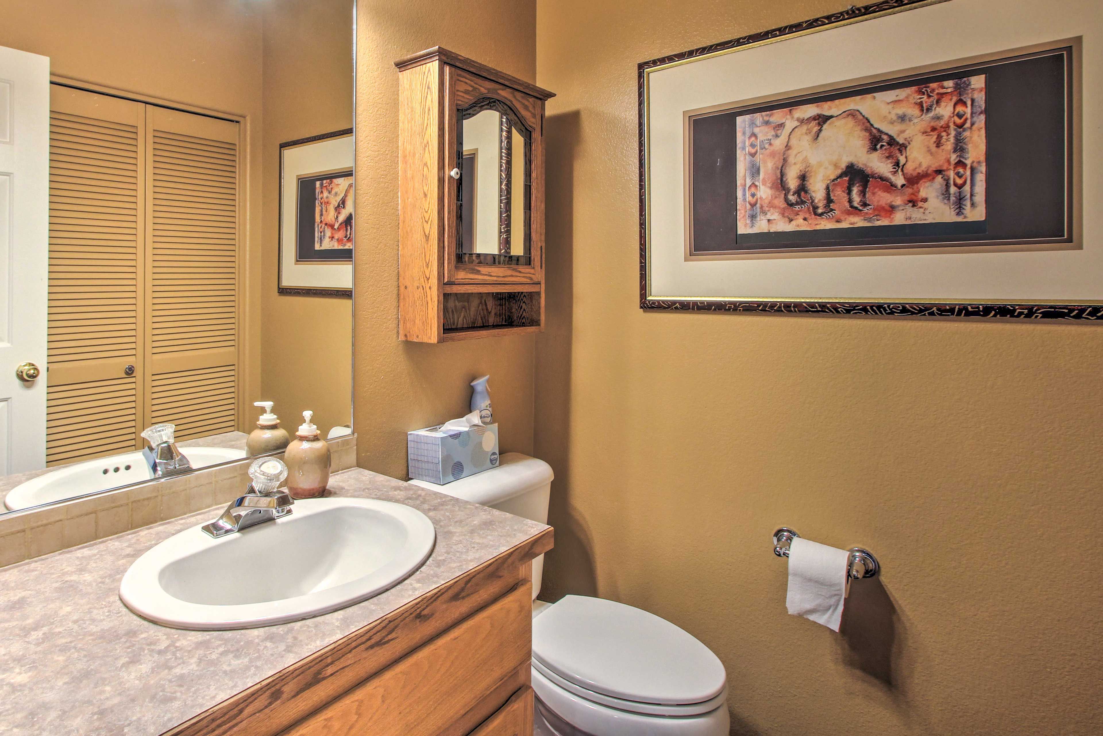 Half Bathroom | 1st Floor