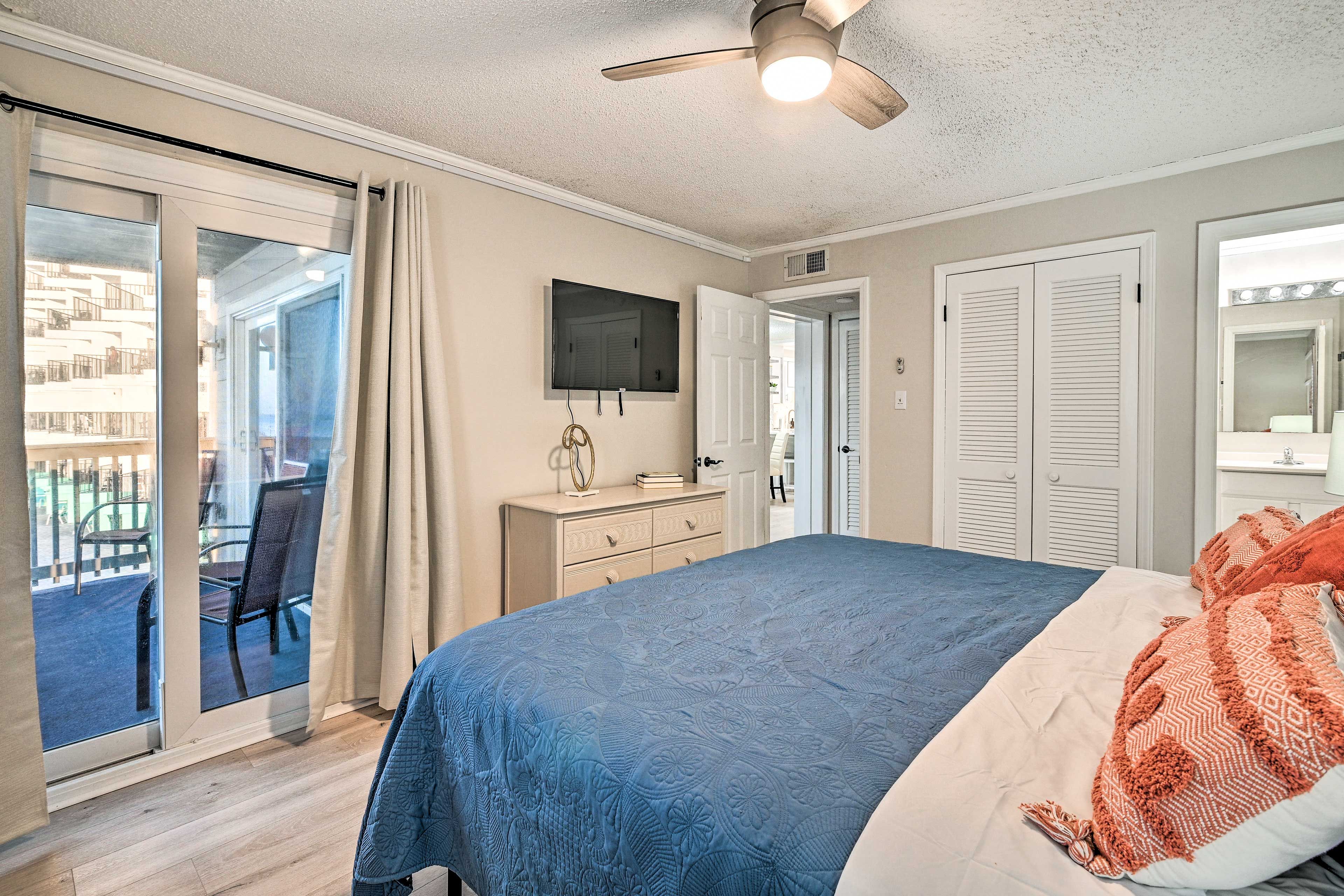 Bedroom Suite | King Bed | En-Suite Bathroom | Balcony Access | Smart TV